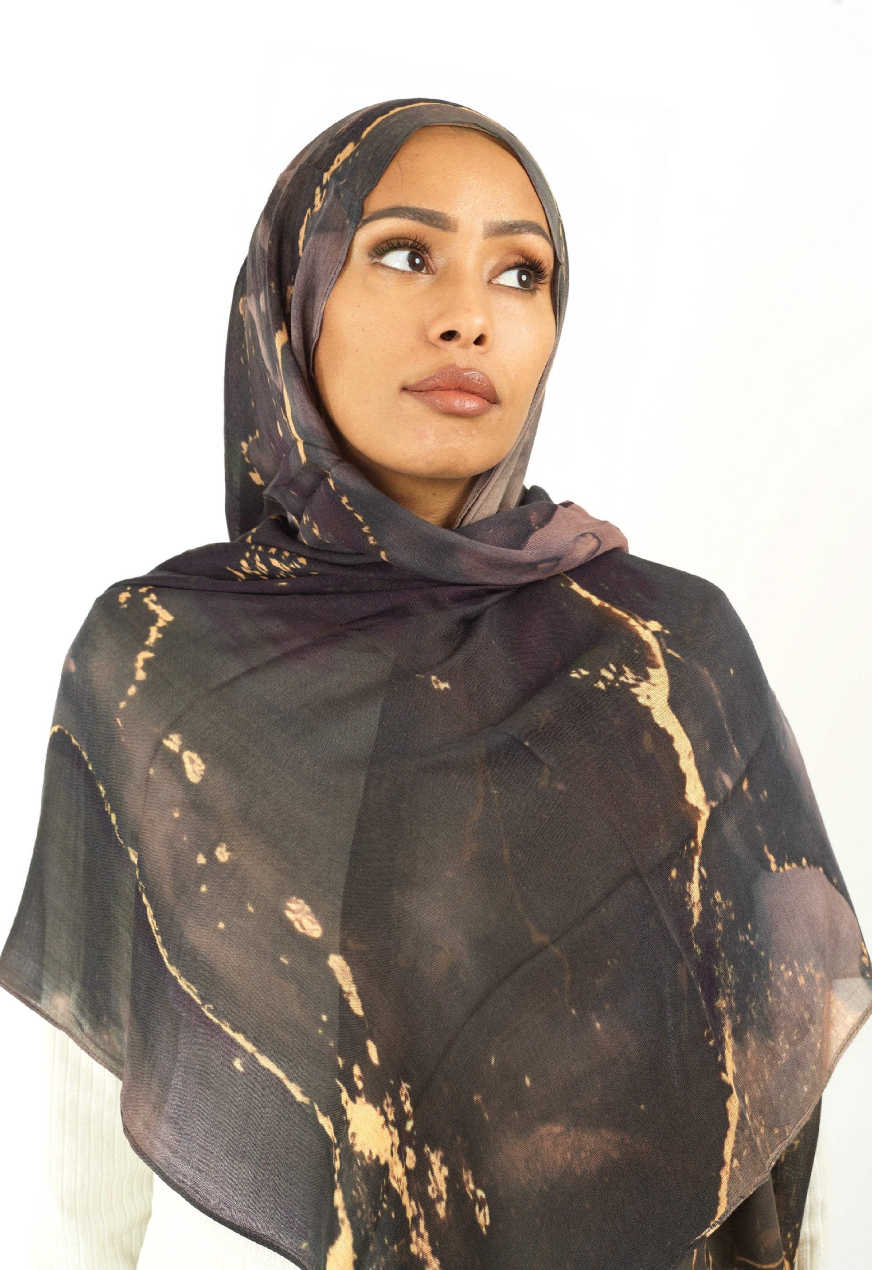 Anisah art modal print hijab Kabayare
