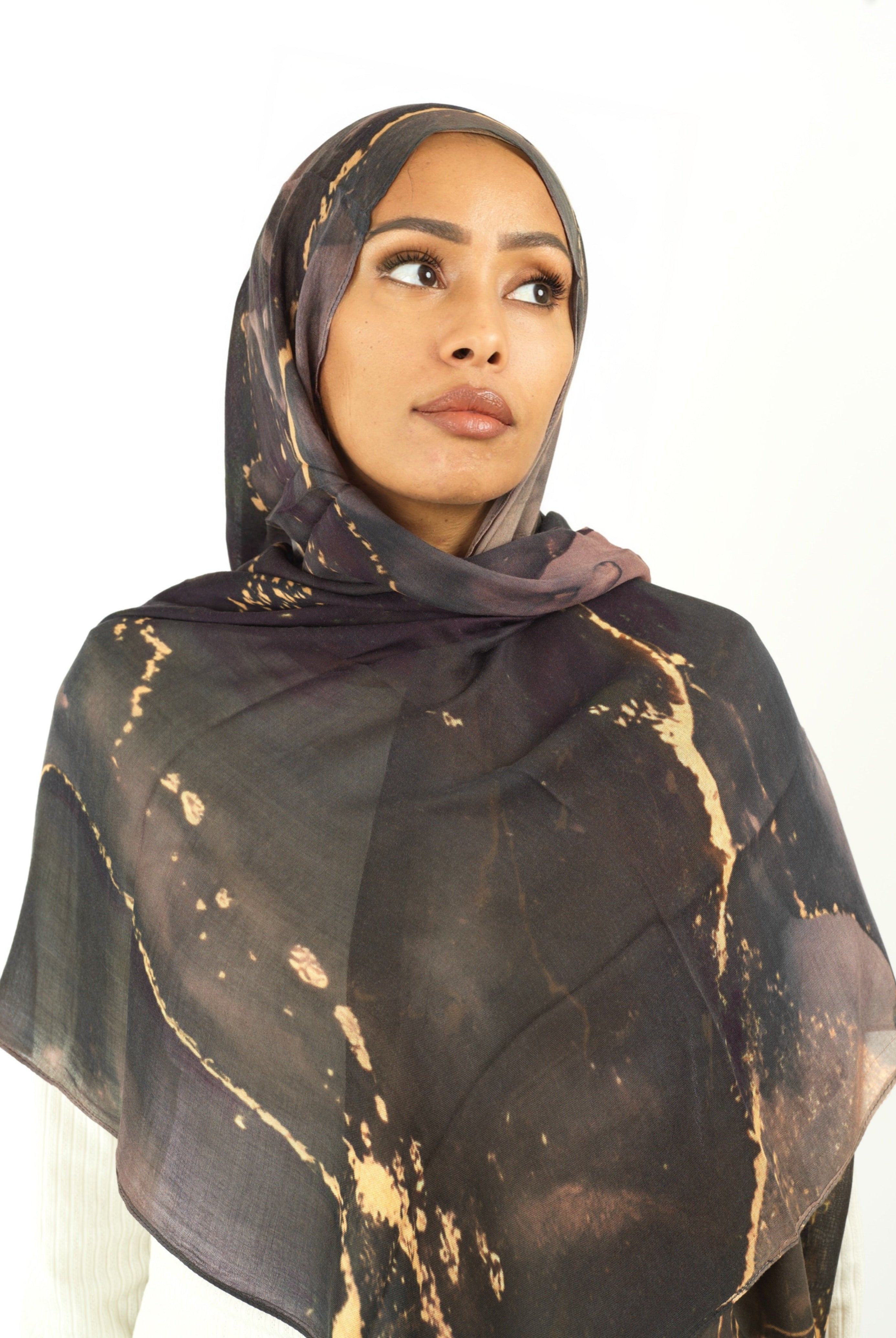 Anisah art modal print hijab Kabayare