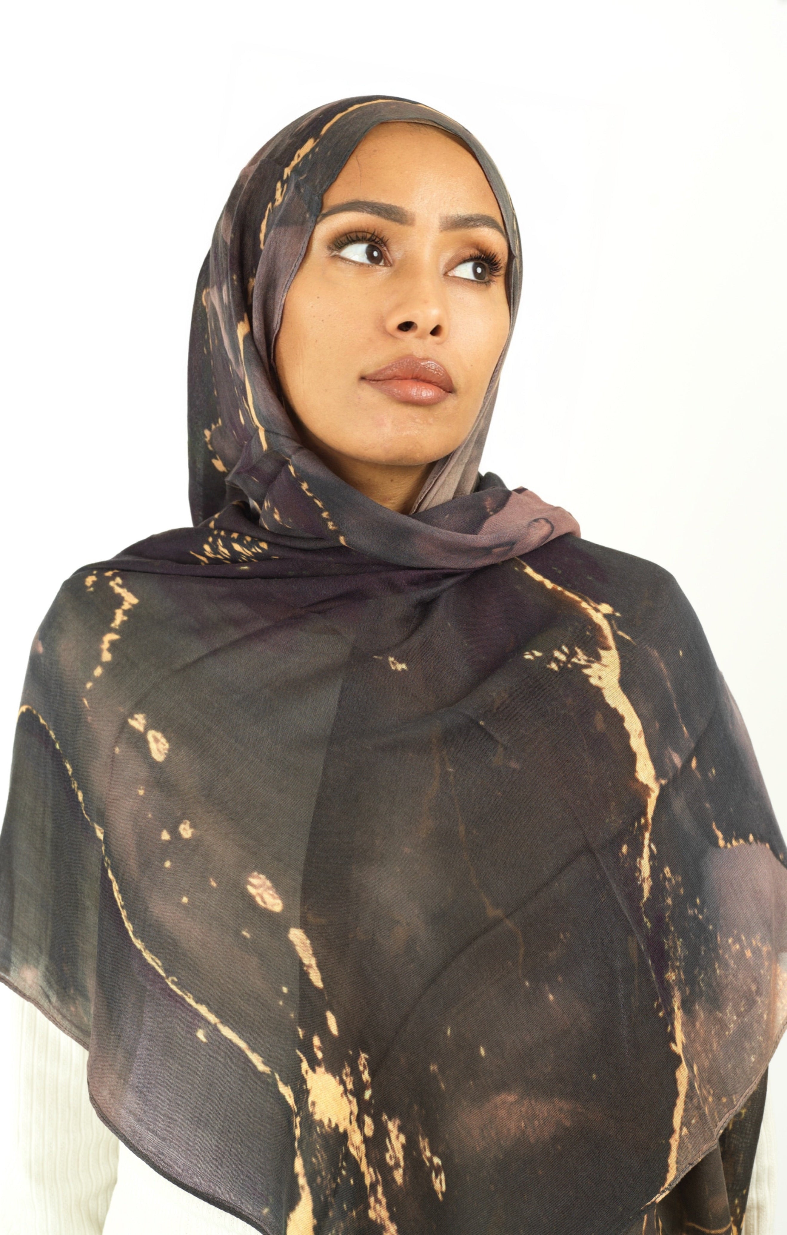 Anisah art modal print hijab Kabayare