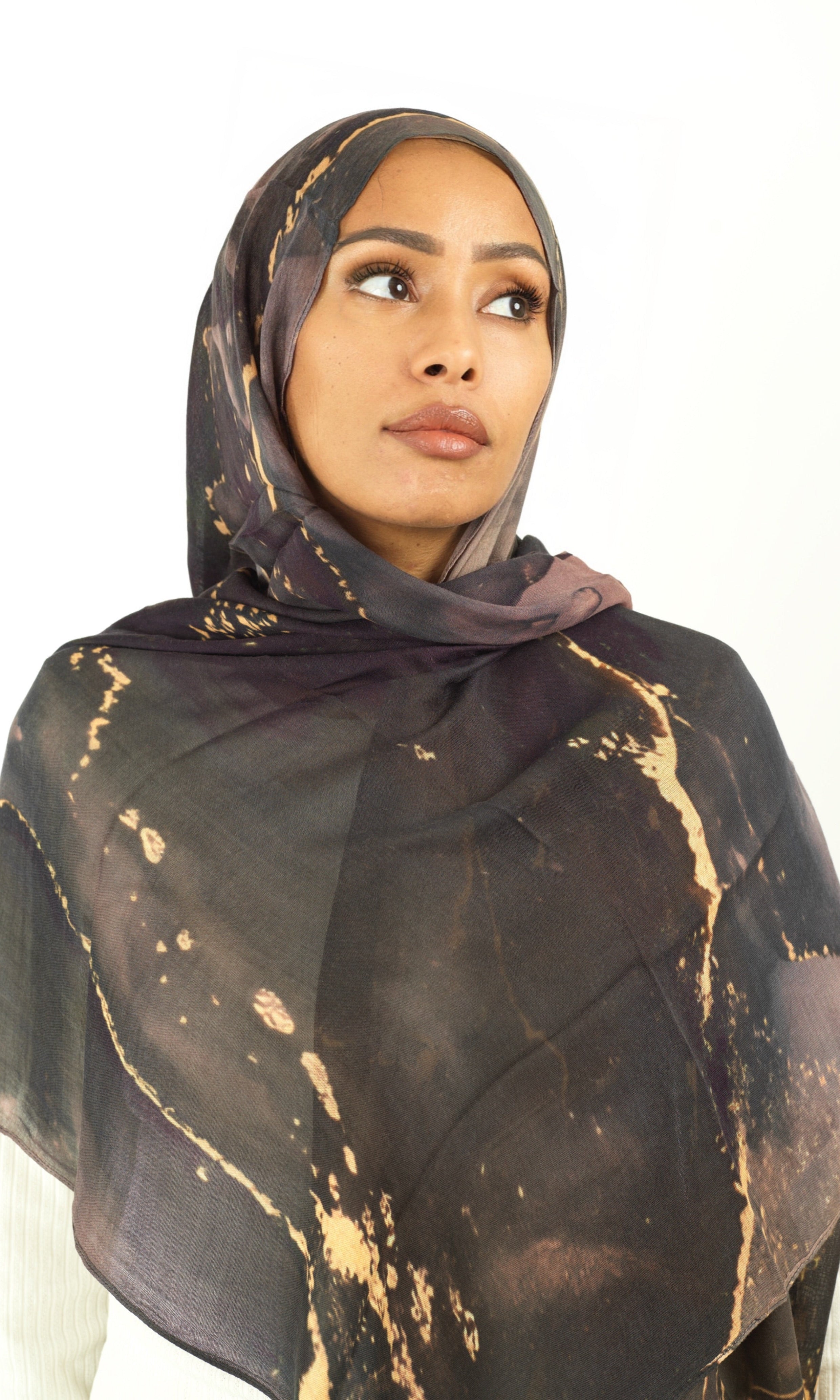 Anisah art modal print hijab Kabayare