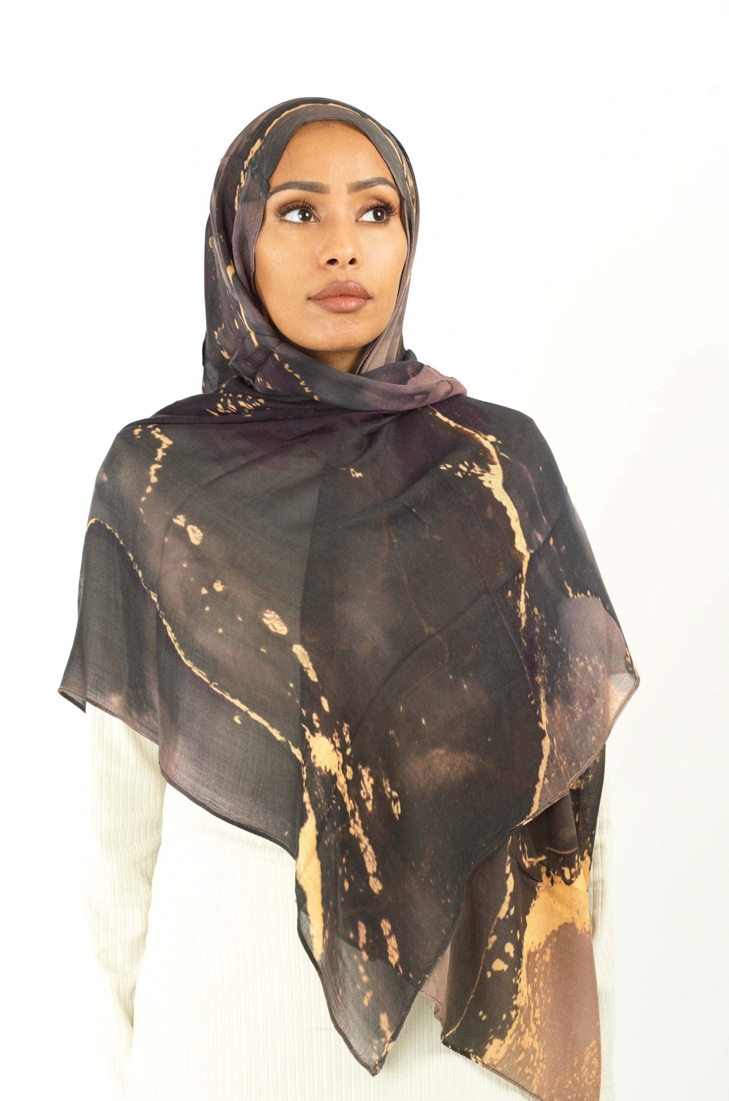Anisah art modal print hijab Kabayare