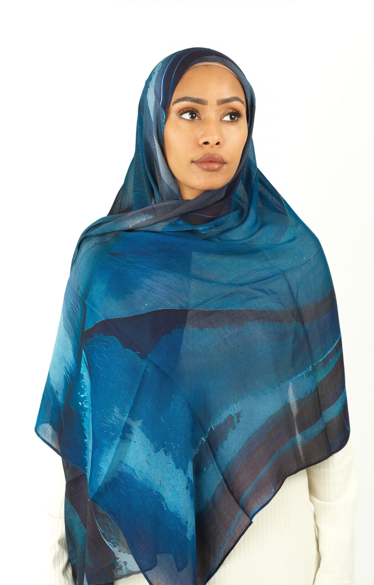 Deep wave art modal print hijab Kabayare