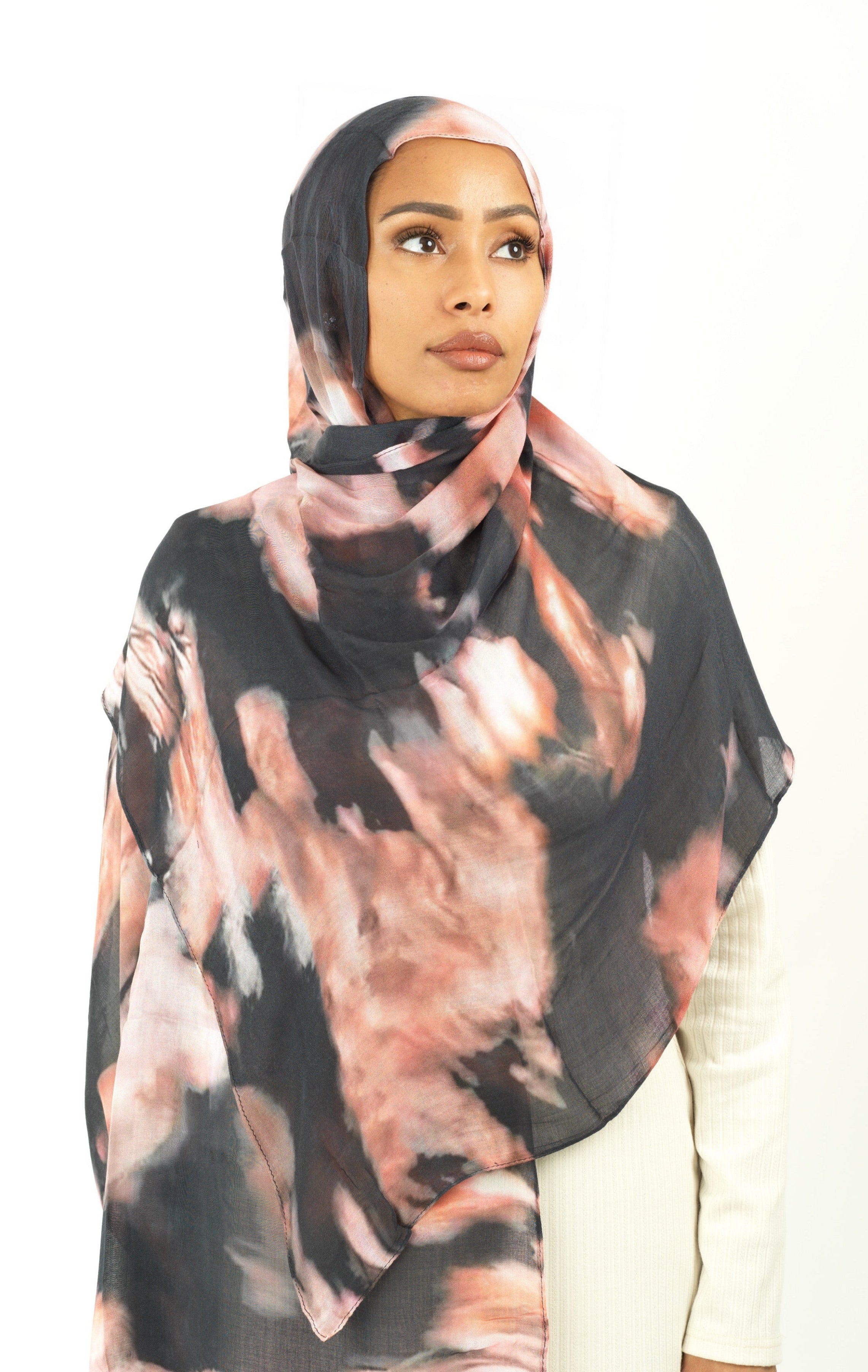 Hamidah model print hijab Kabayare