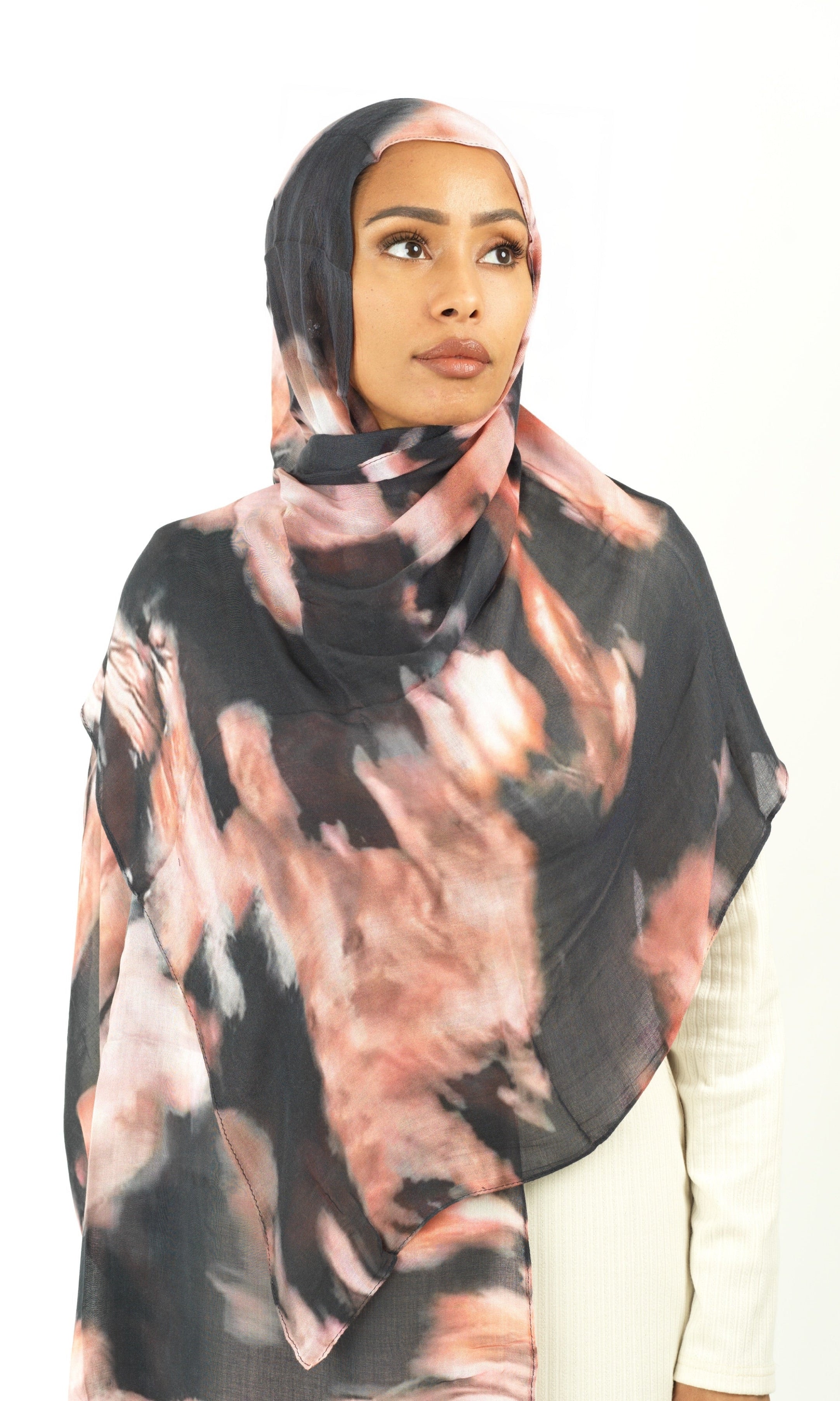 Hamidah model print hijab Kabayare