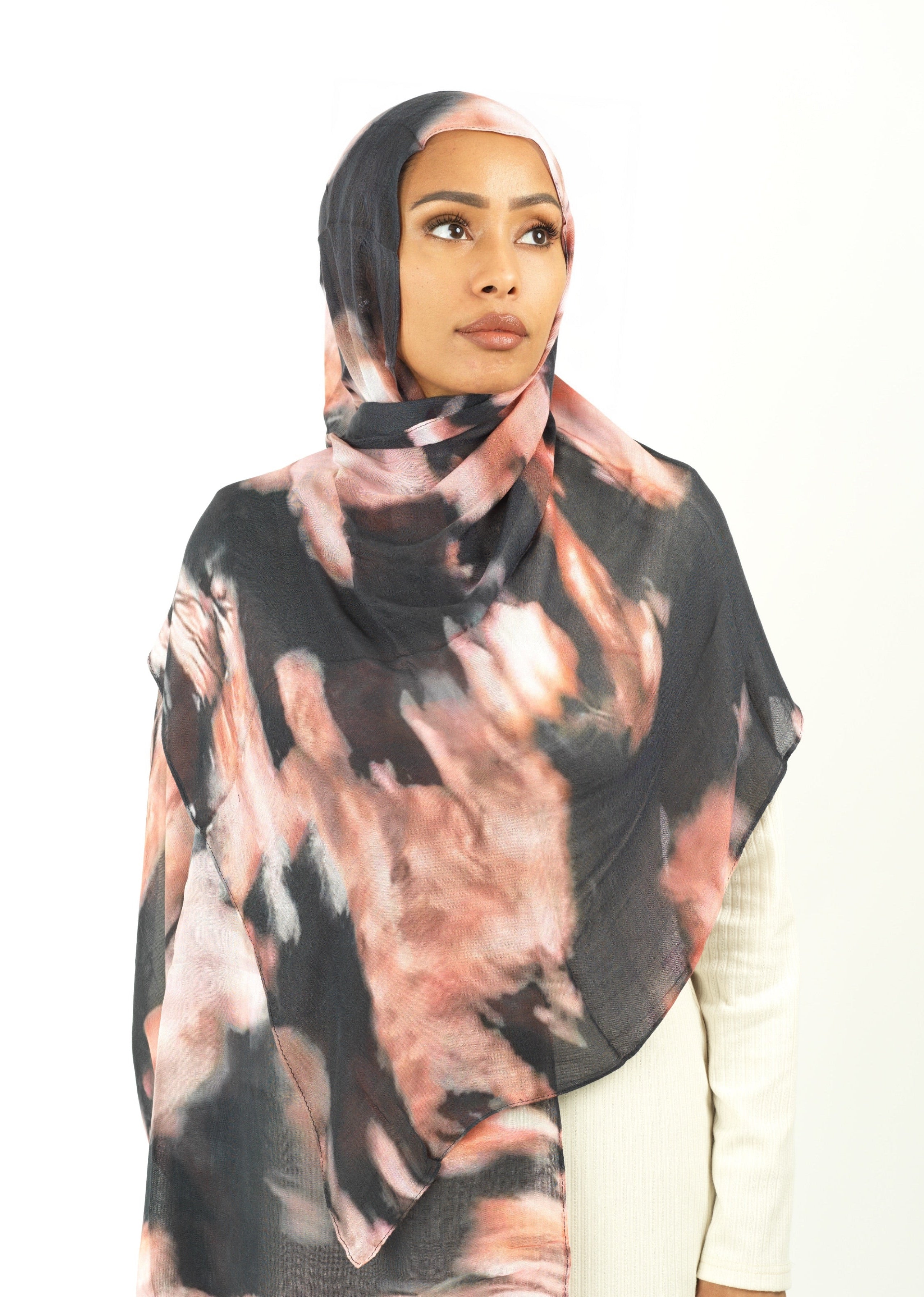 Hamidah model print hijab Kabayare