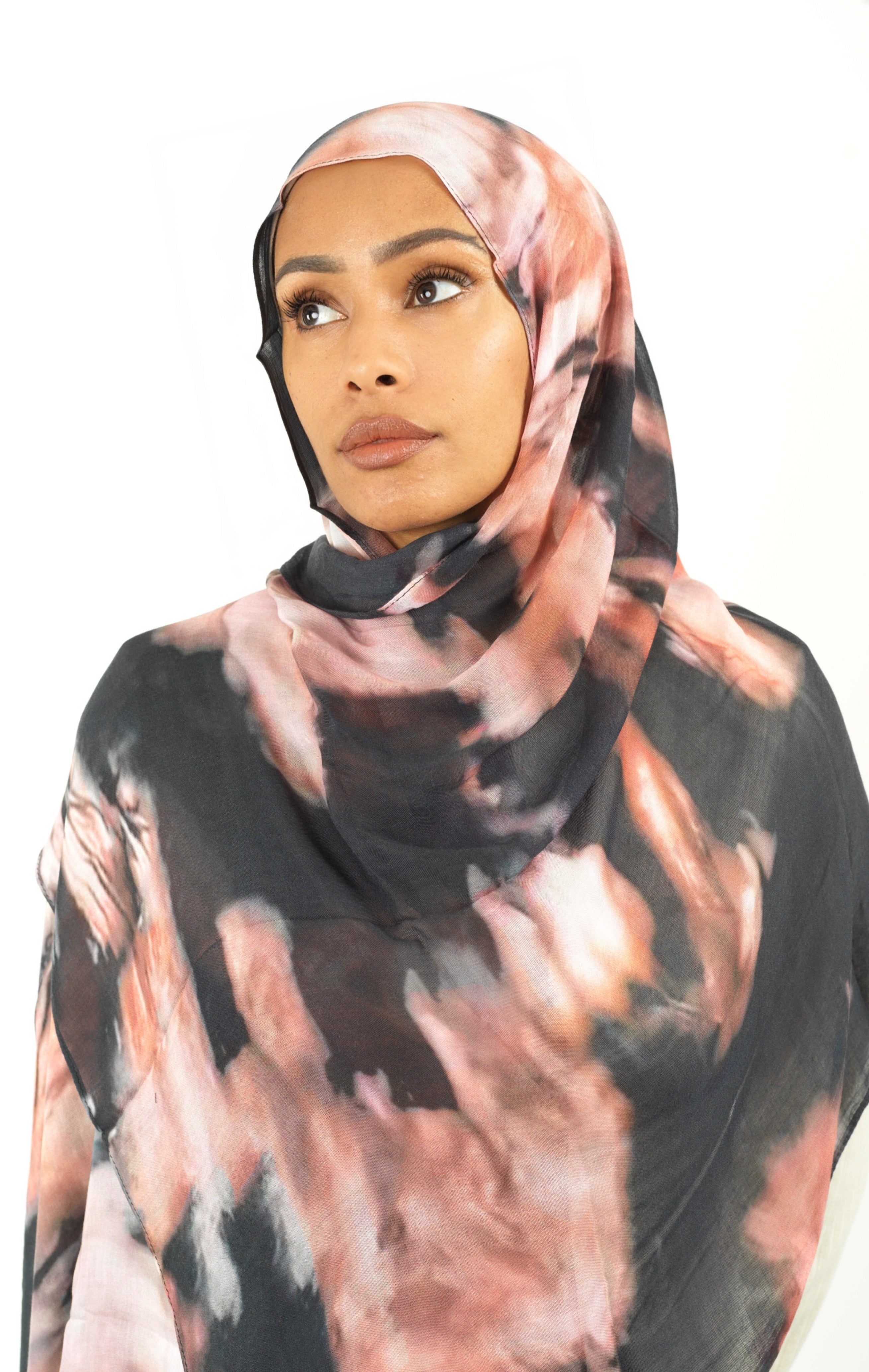 Hamidah model print hijab Kabayare