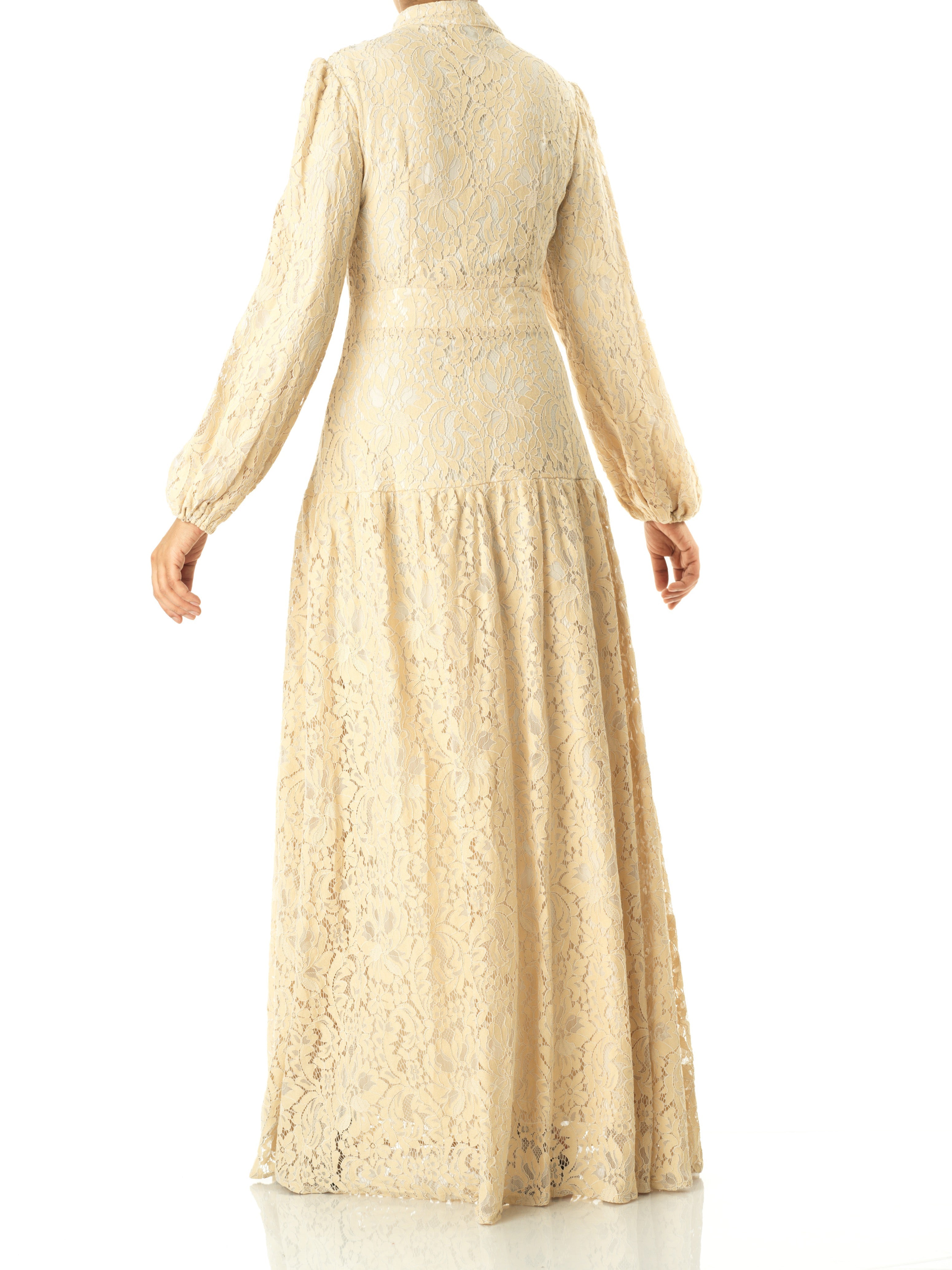 Ivory Romantic and feminine lace maxi dress Kabayare