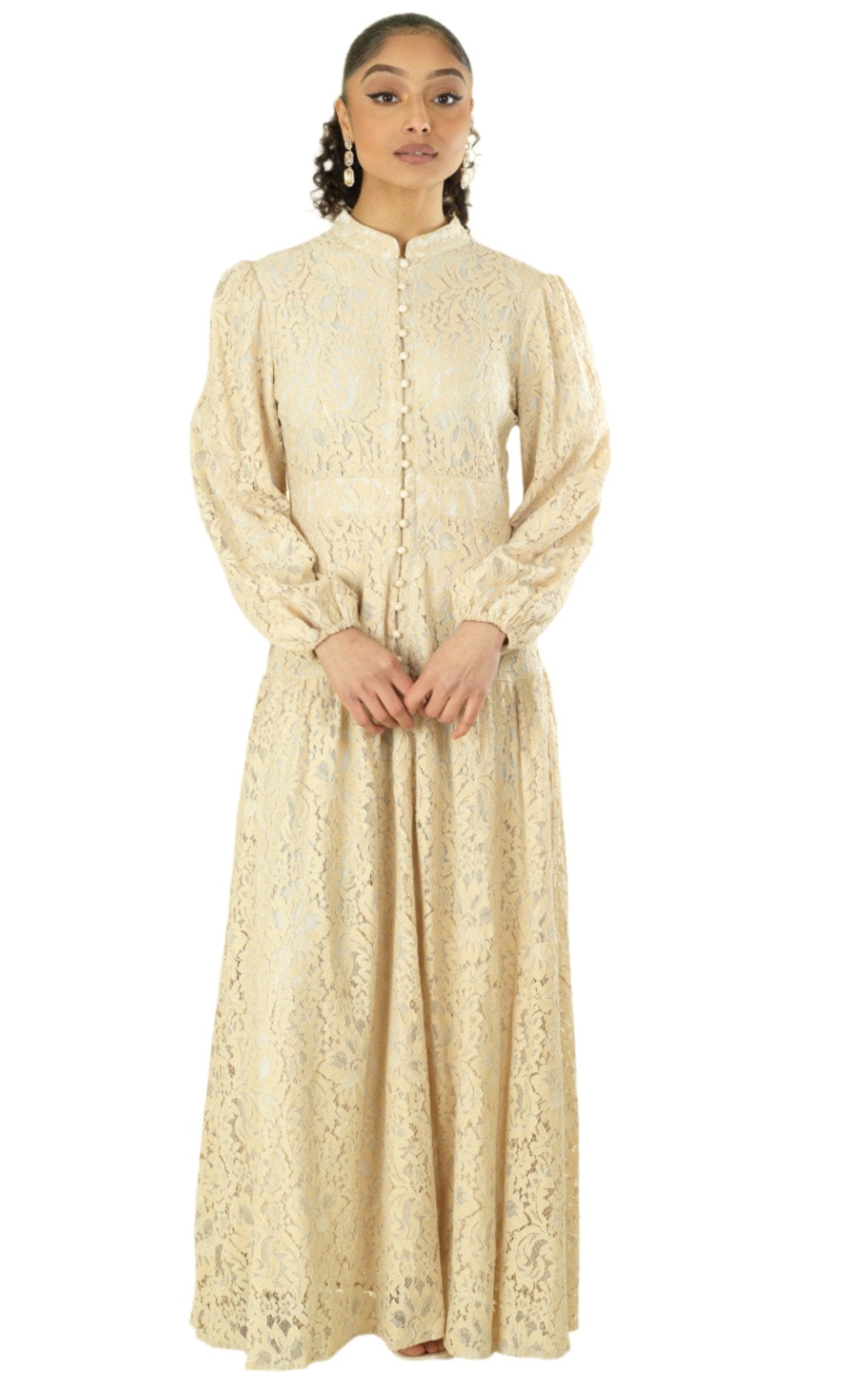 Ivory Romantic and feminine lace maxi dress Kabayare