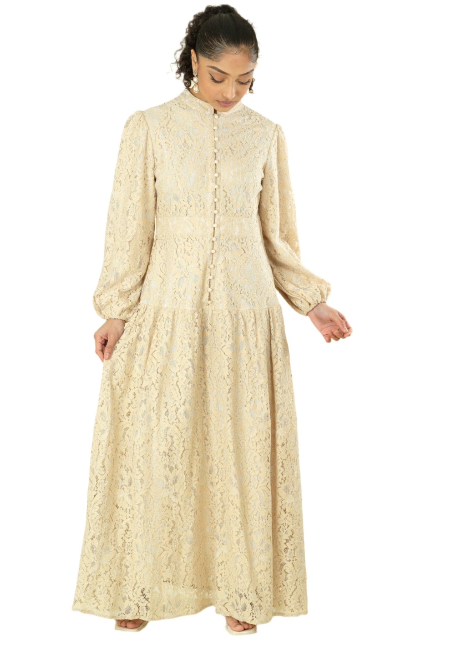 Ivory Romantic and feminine lace maxi dress Kabayare