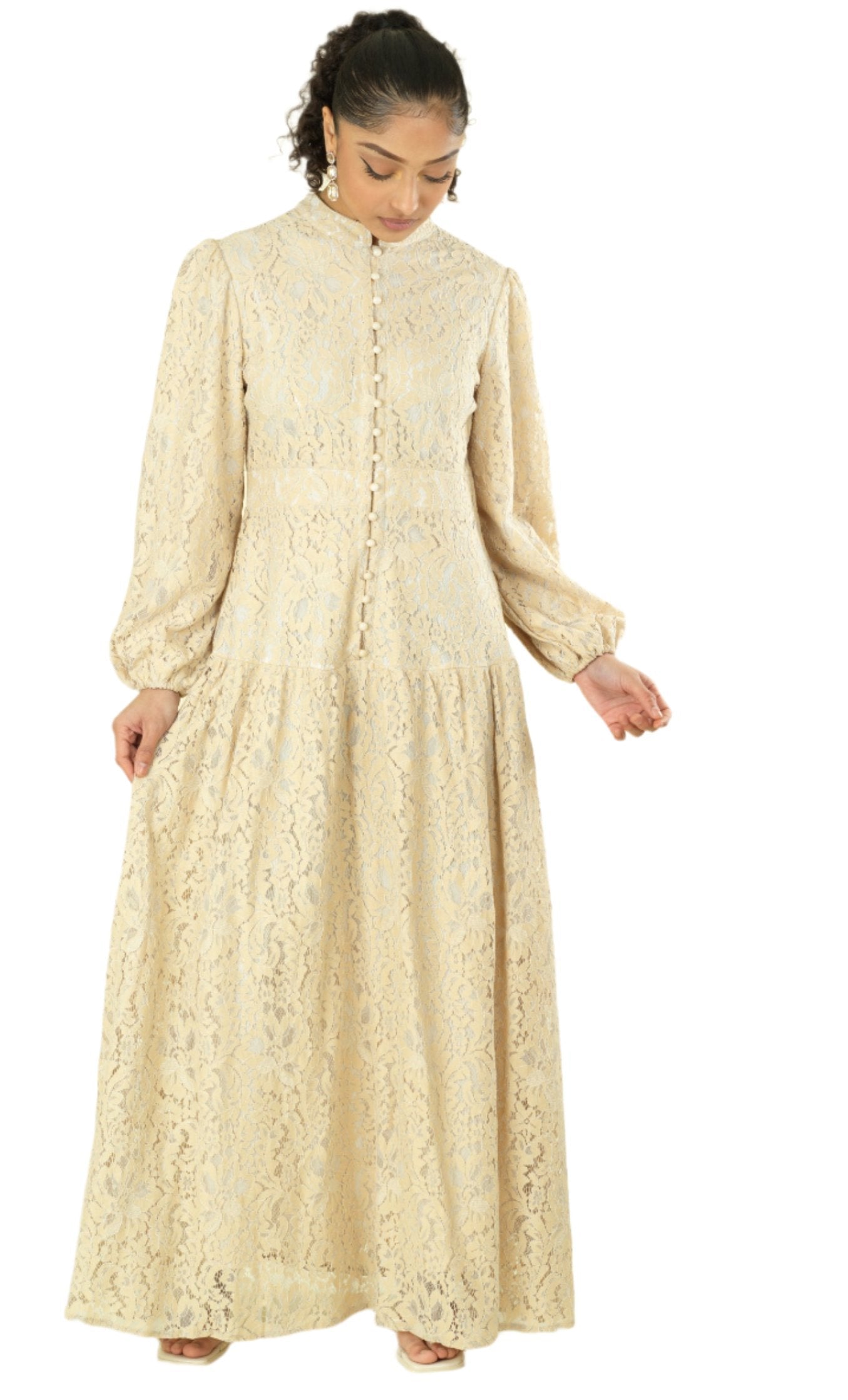 Ivory Romantic and feminine lace maxi dress Kabayare