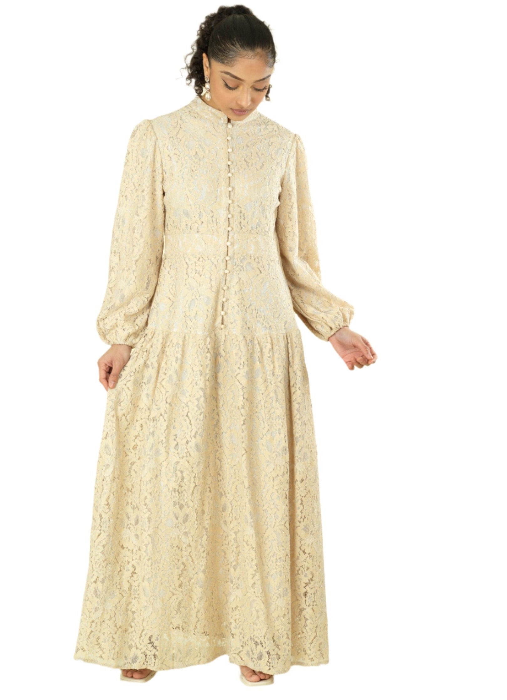 Ivory Romantic and feminine lace maxi dress Kabayare