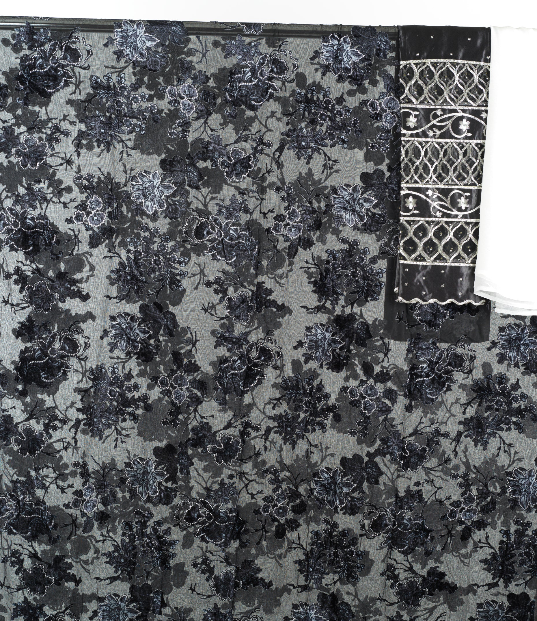 Midnight gray Maqbal Dirac Kabayare