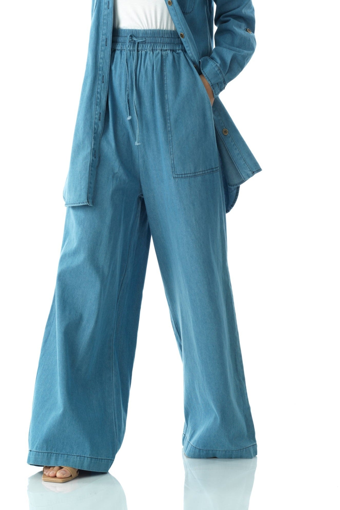 Modest denim palazzo pants. Kabayare