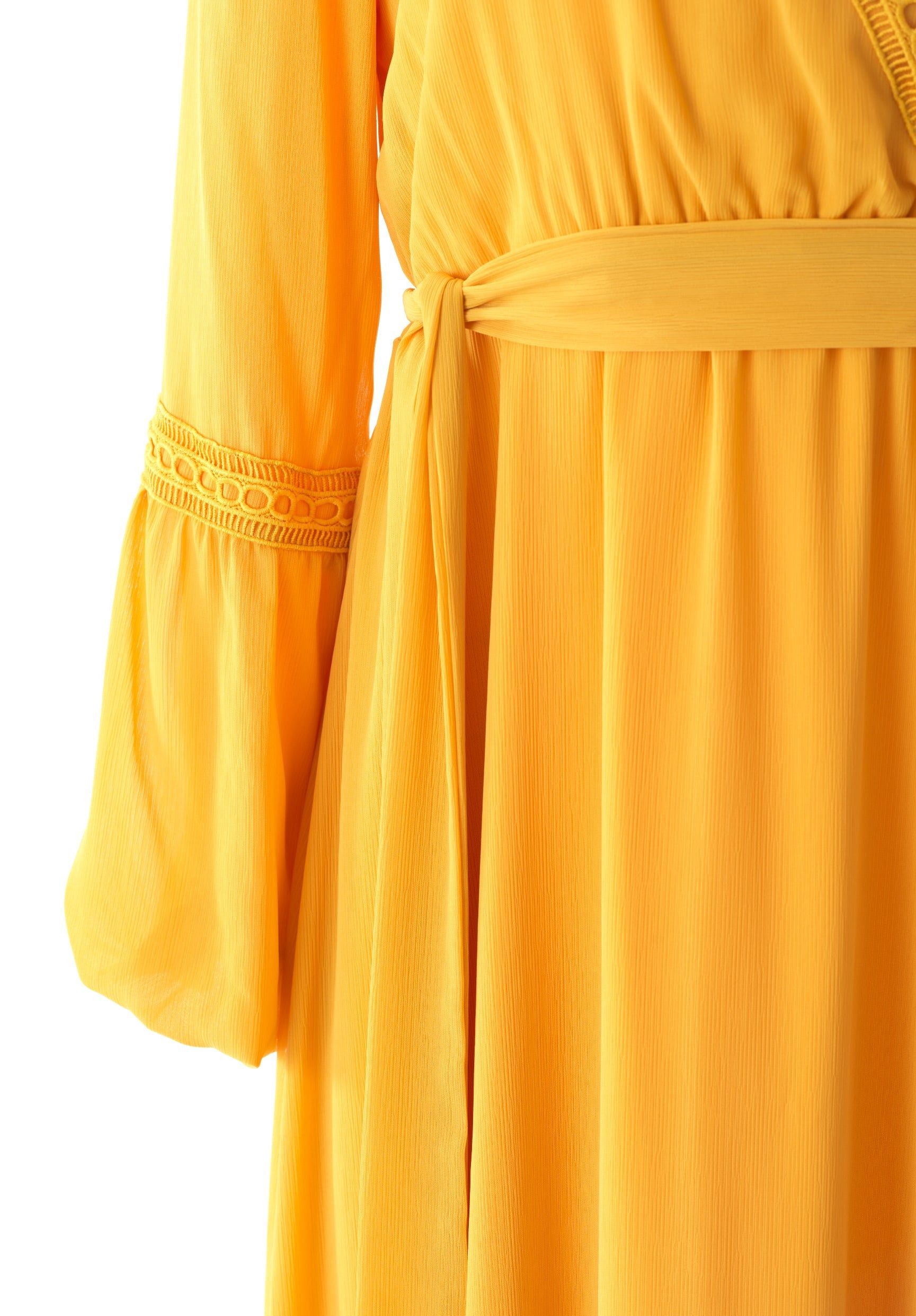 Modest dress Ayesha v-neck lace details Kabayare