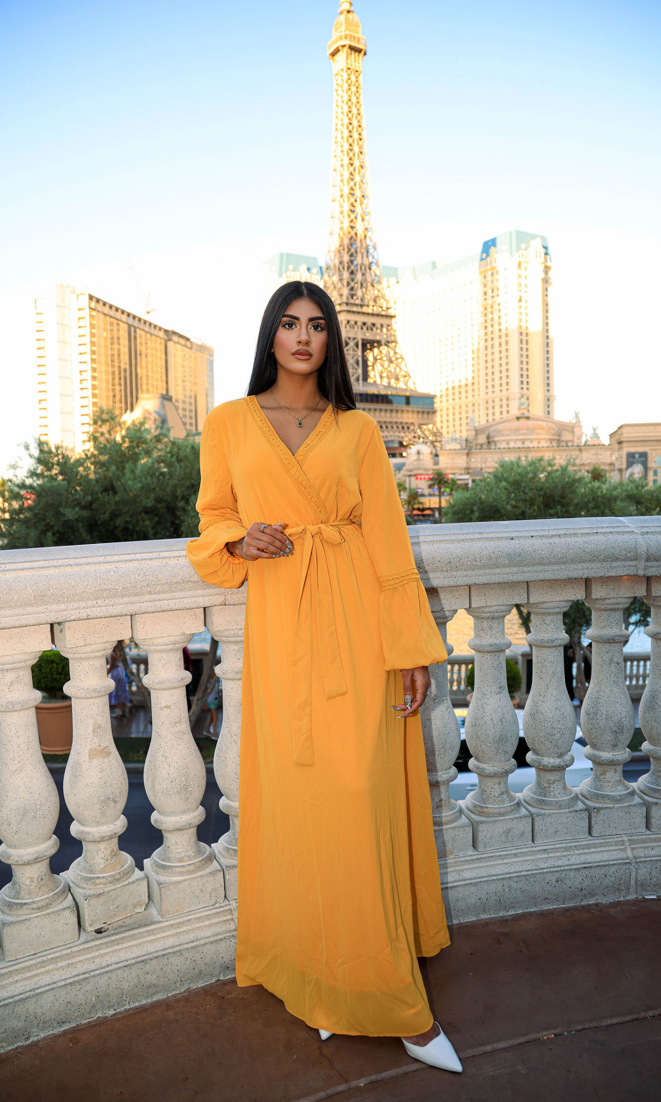 Modest dress Ayesha v-neck lace details Kabayare