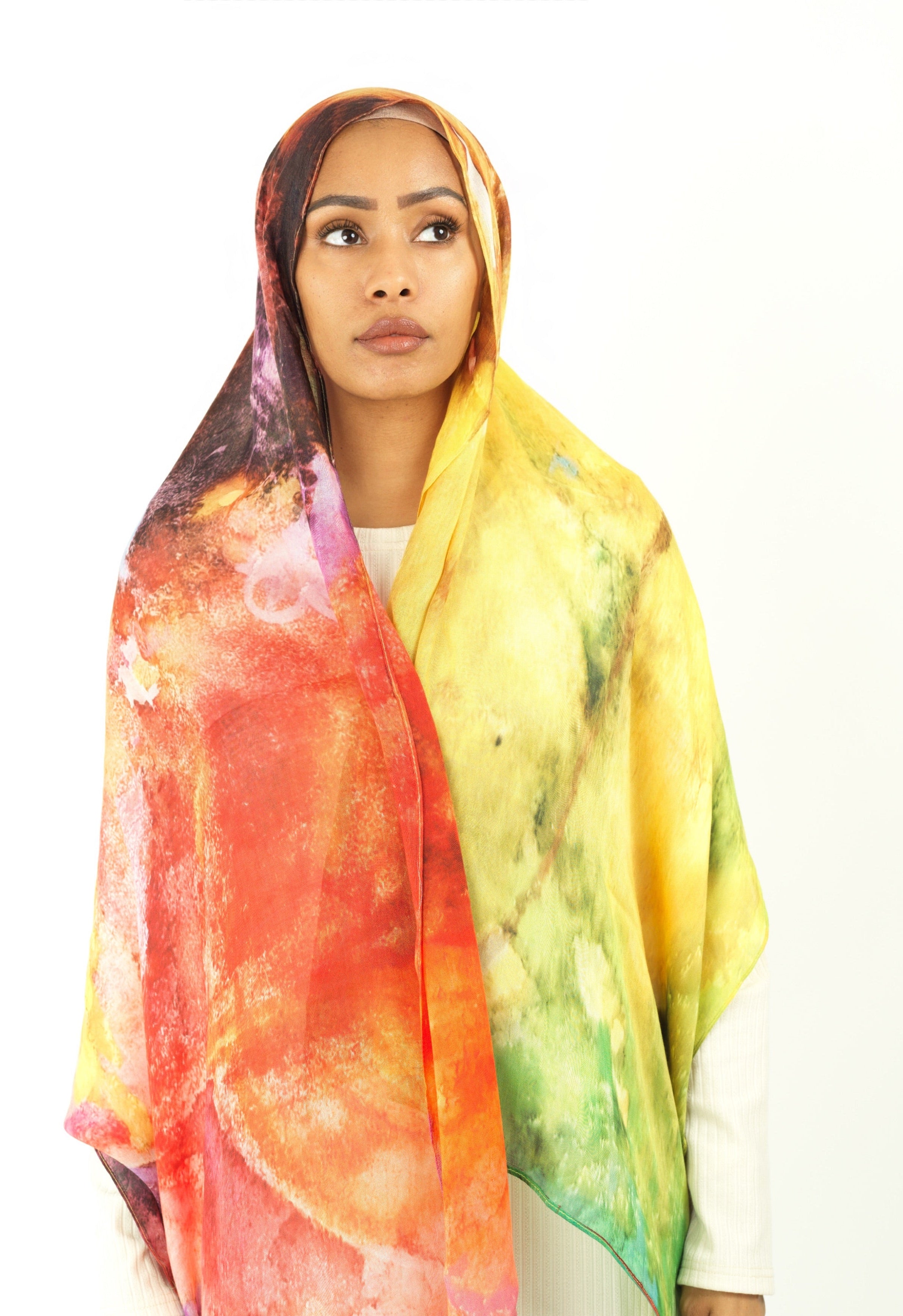 Splash of art modal print hijab Kabayare