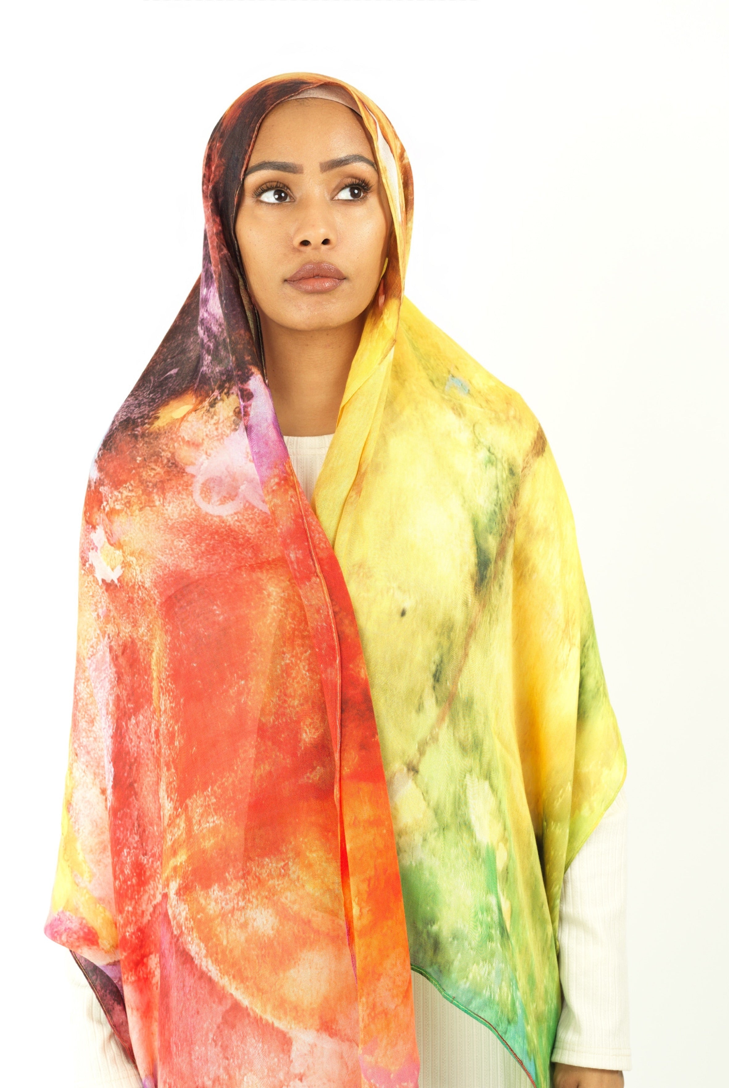 Splash of art modal print hijab Kabayare