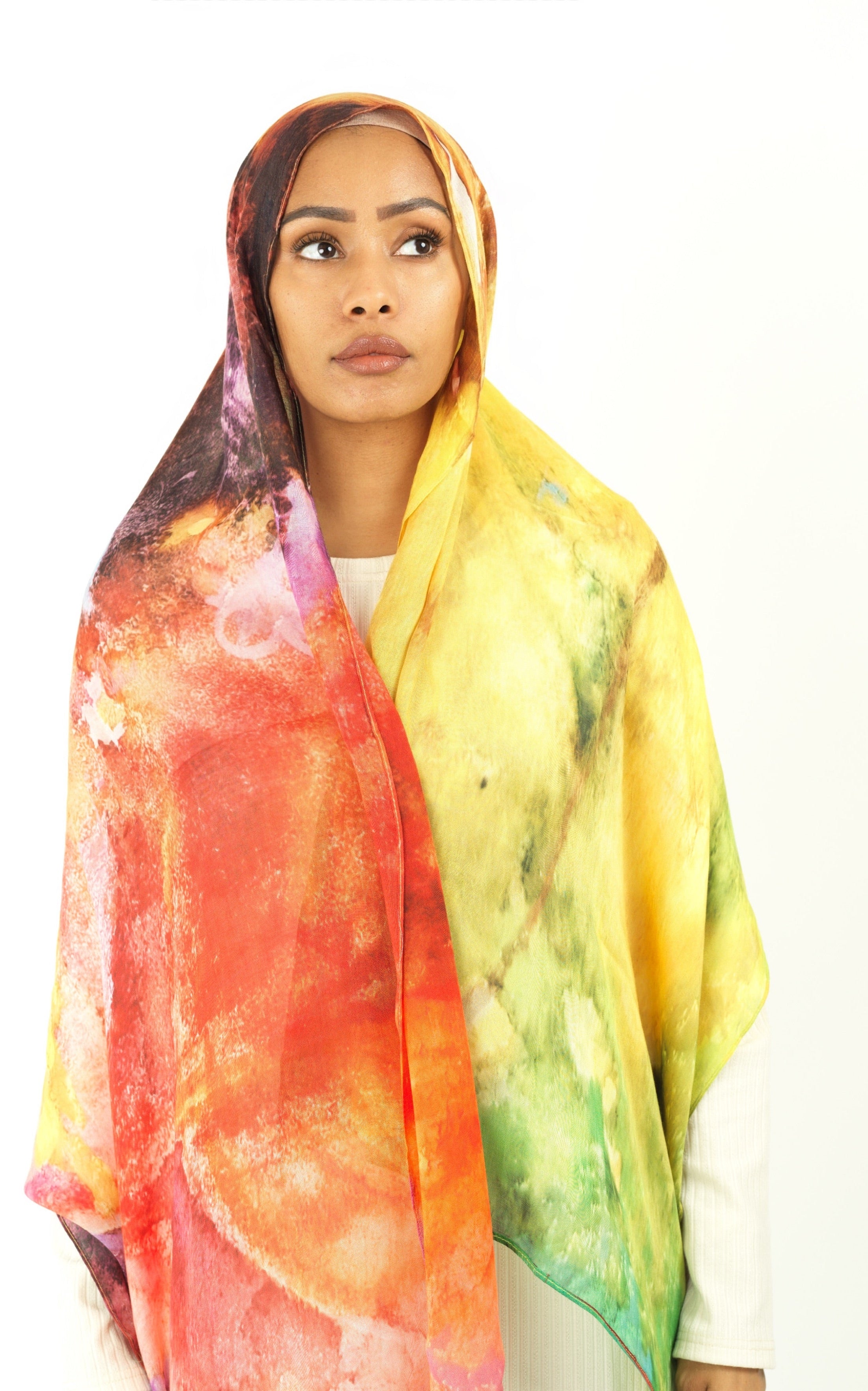 Splash of art modal print hijab Kabayare