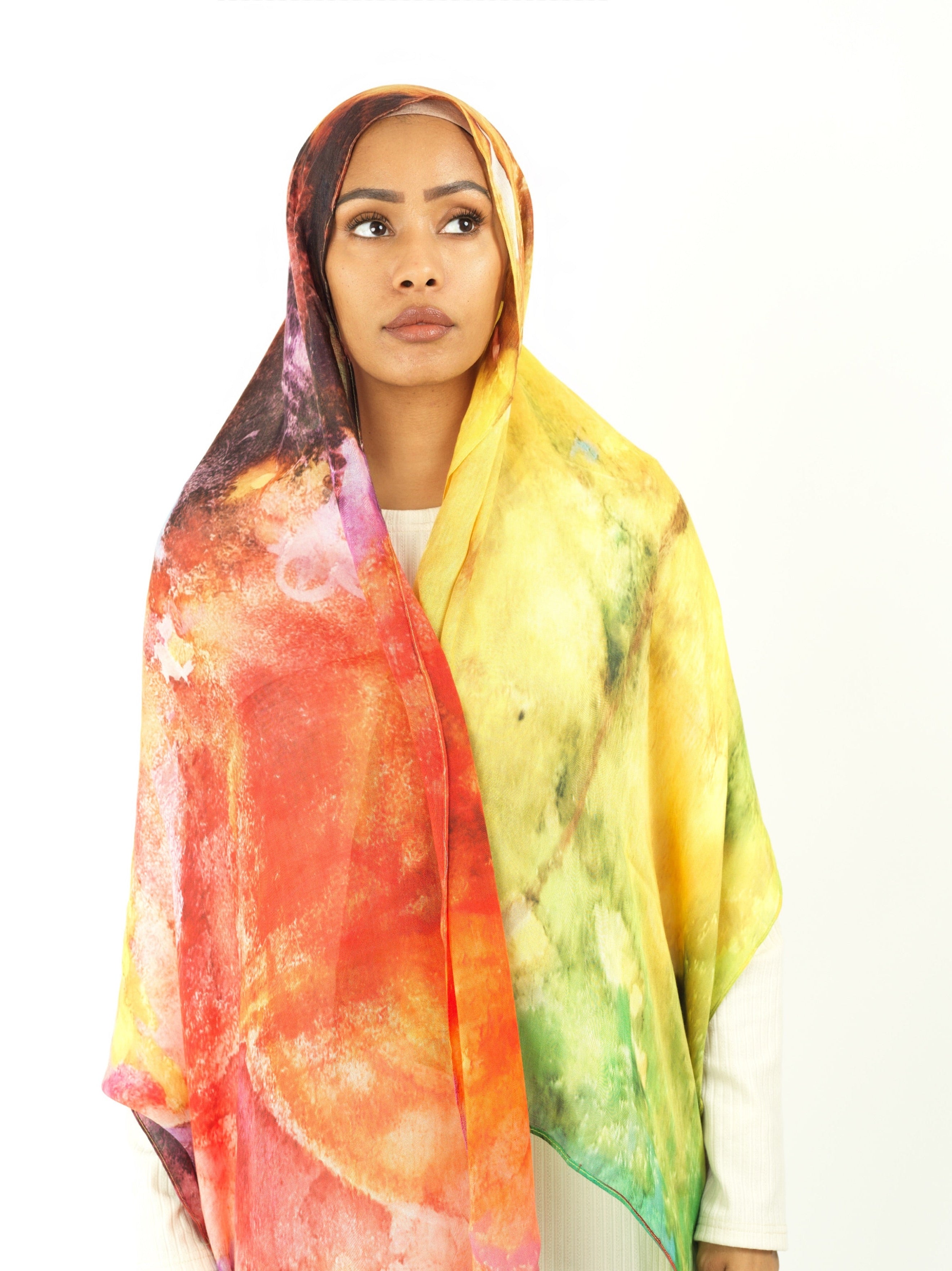 Splash of art modal print hijab Kabayare