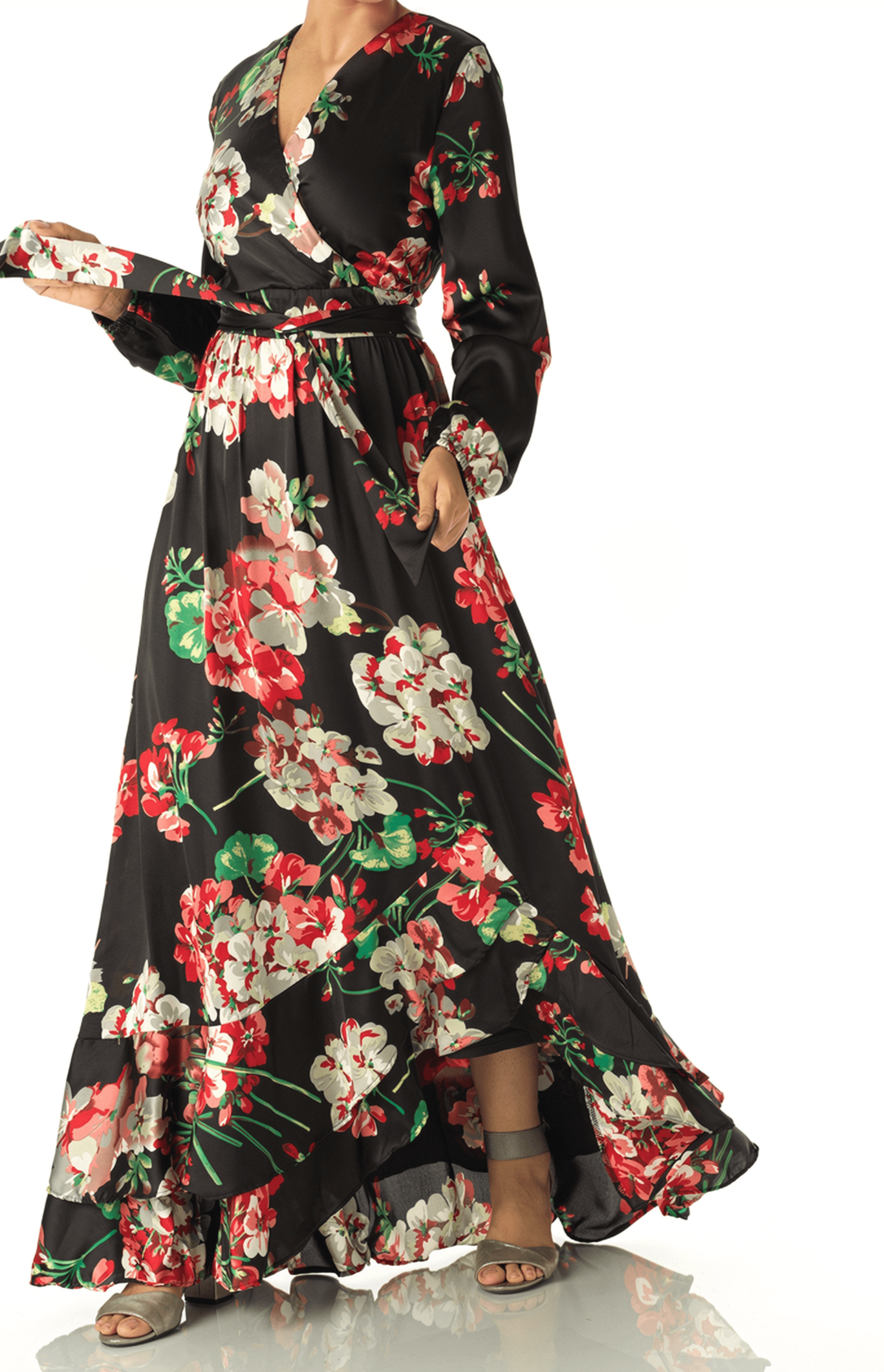 The Perfect mix of satin fabric and floral print Kabayare