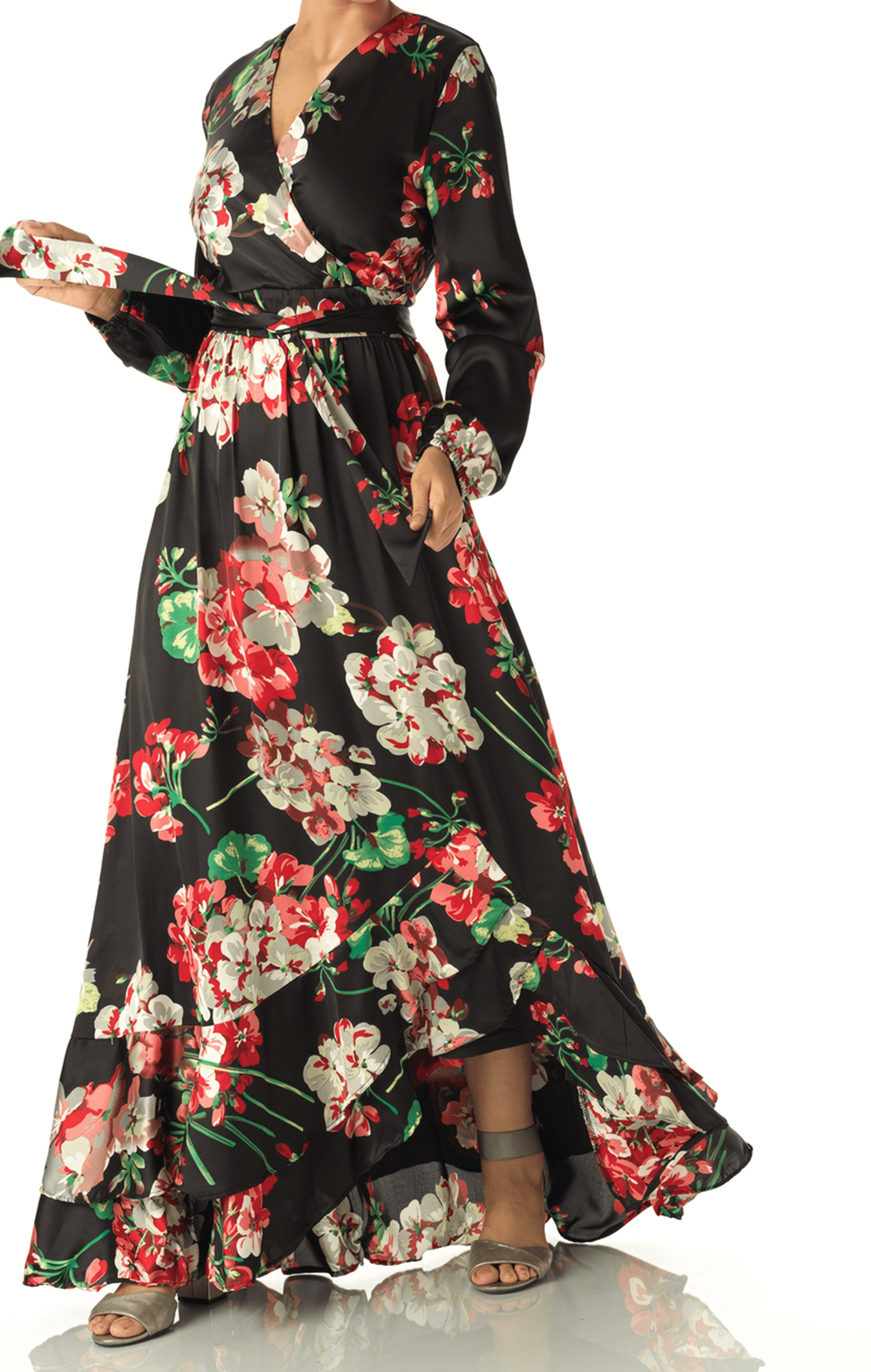 The Perfect mix of satin fabric and floral print Kabayare