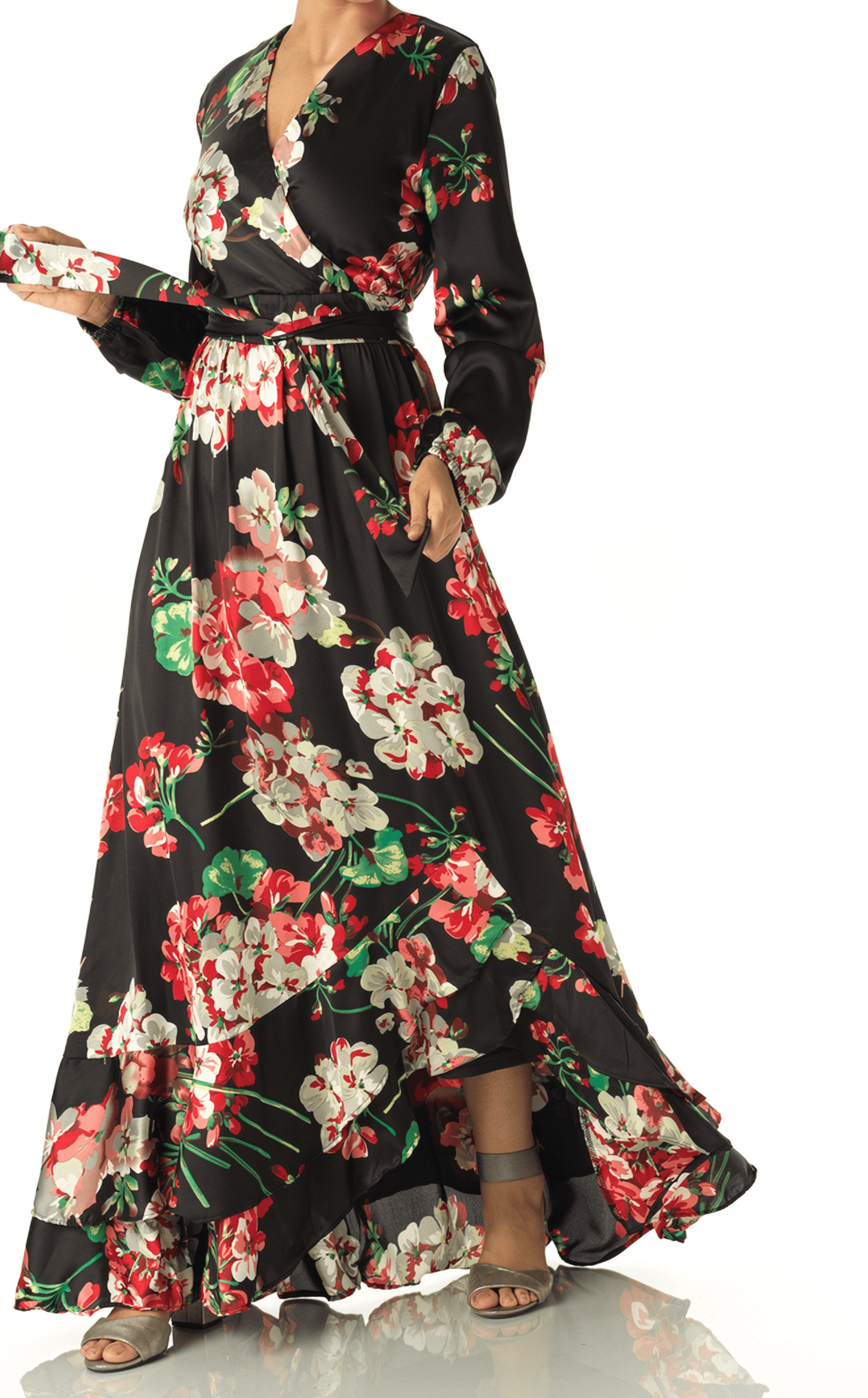 The Perfect mix of satin fabric and floral print Kabayare