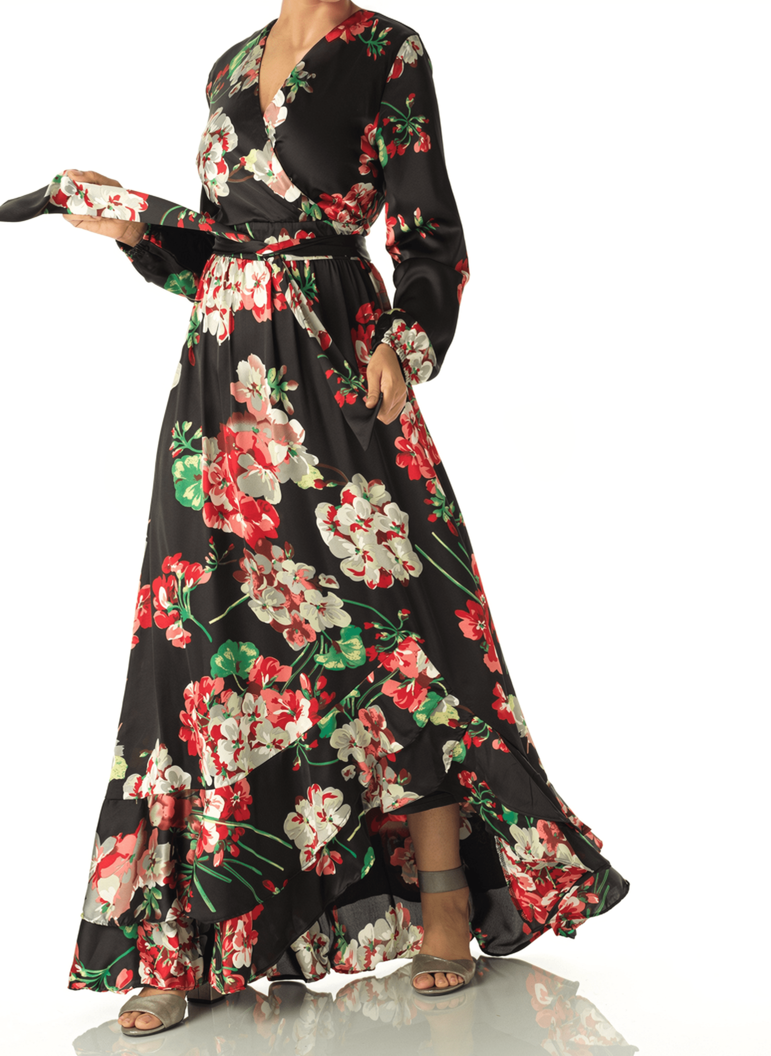The Perfect mix of satin fabric and floral print Kabayare