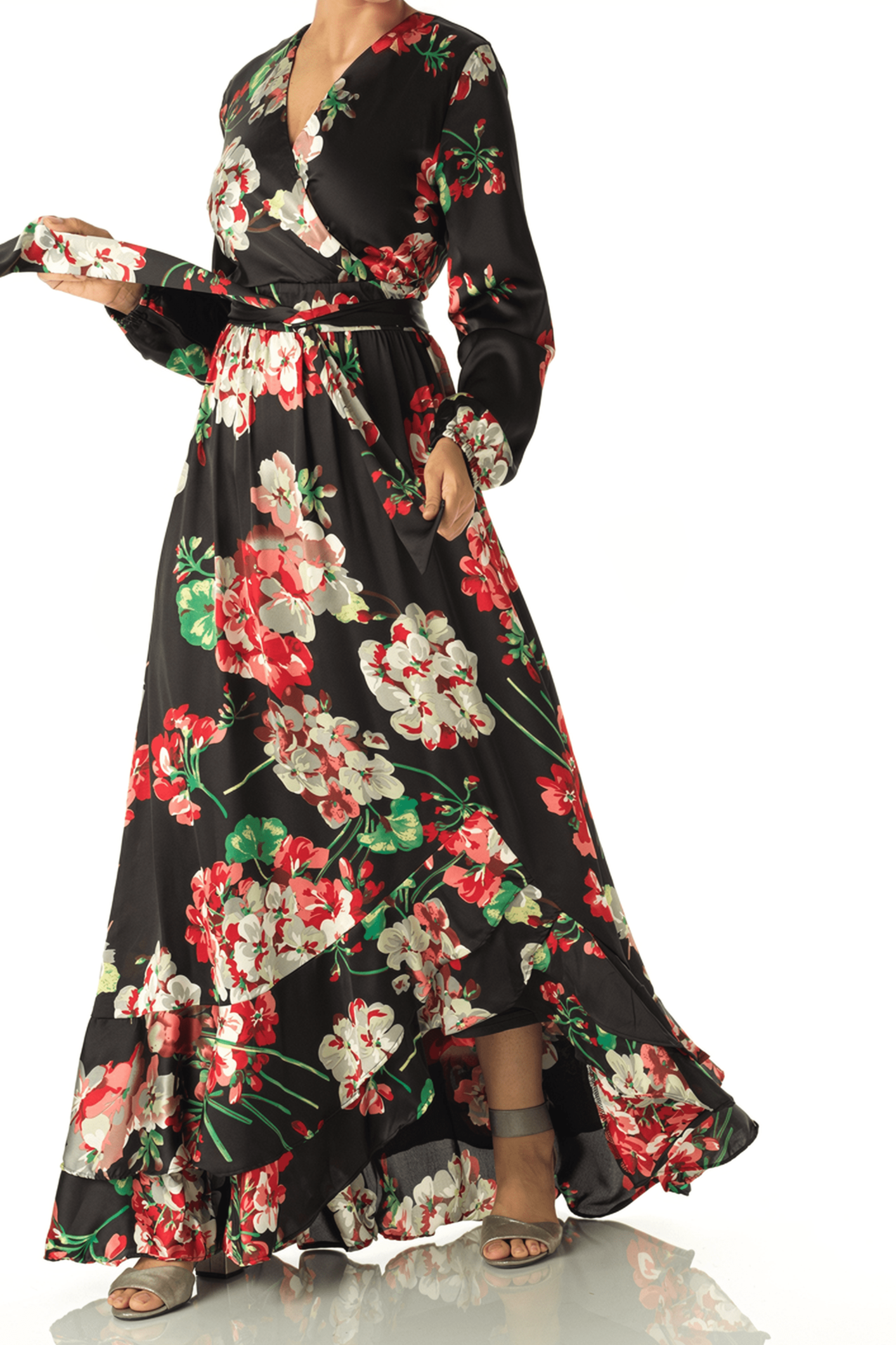 The Perfect mix of satin fabric and floral print Kabayare
