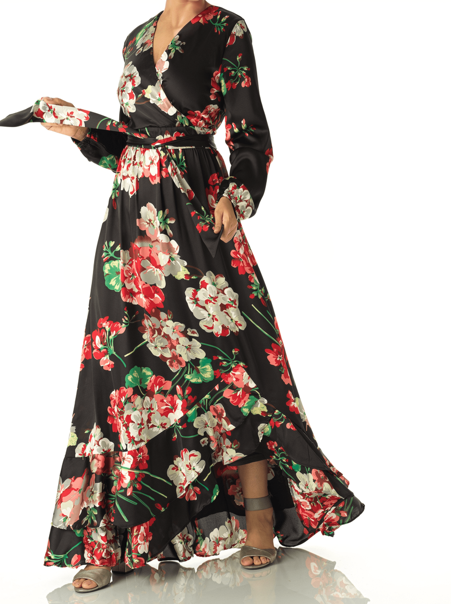 The Perfect mix of satin fabric and floral print Kabayare