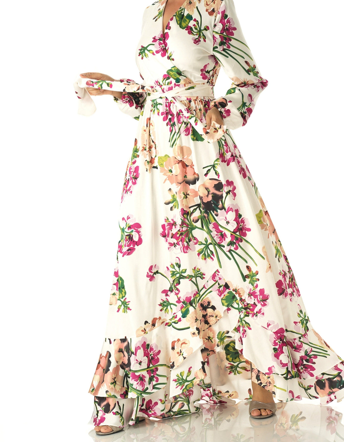 The Perfect mix of satin fabric and floral print Kabayare