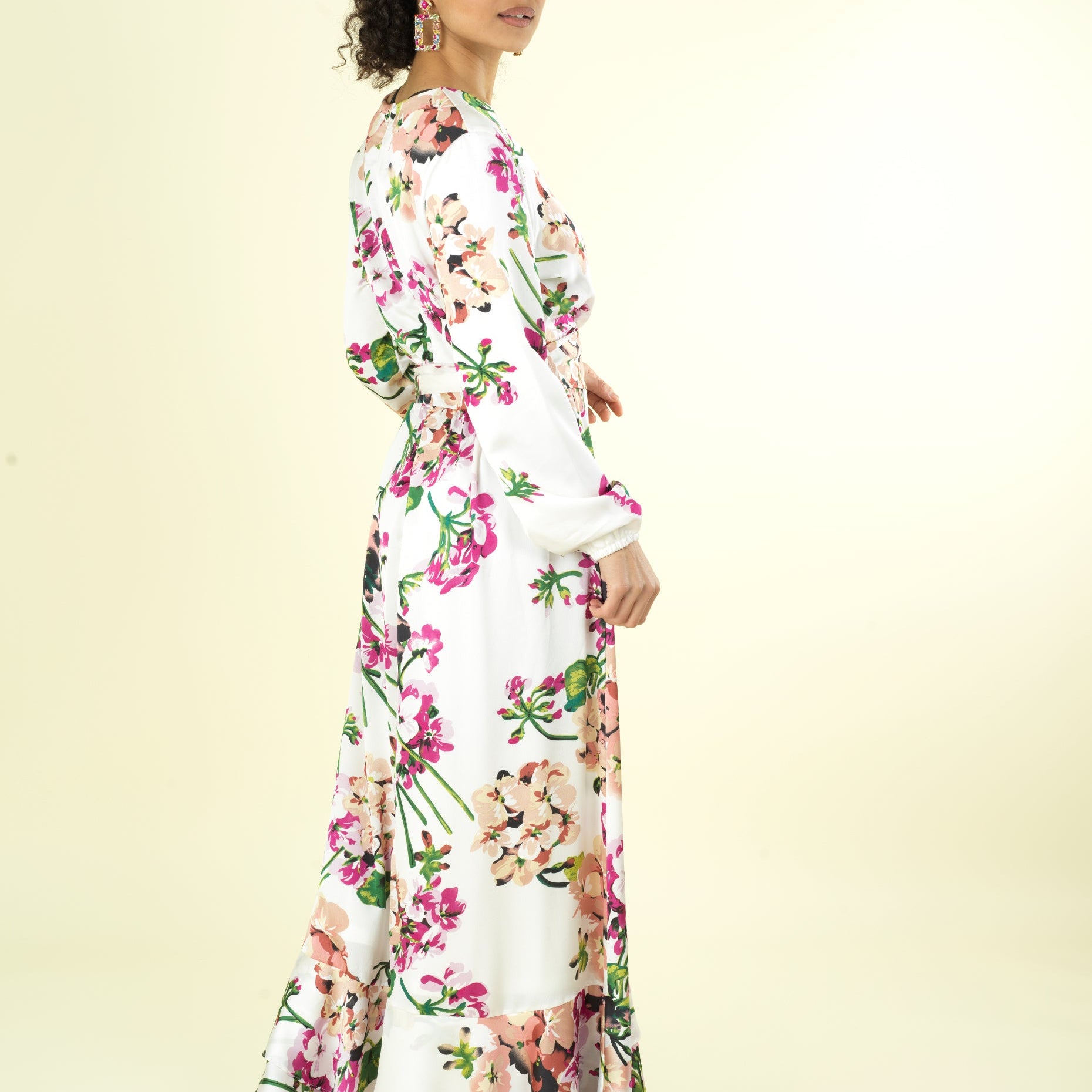 The Perfect mix of satin fabric and floral print Kabayare
