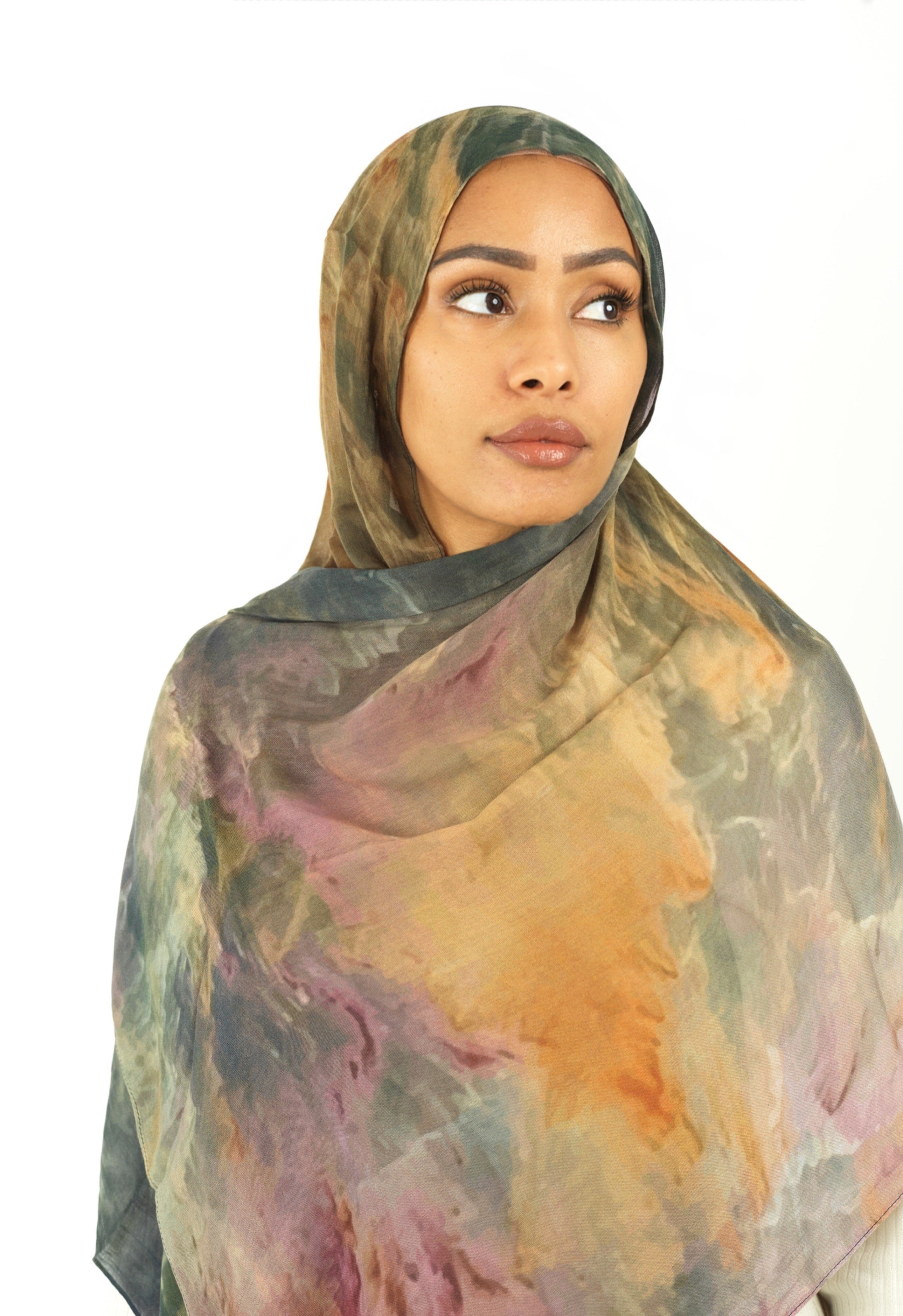 Volcano wave art modal print hijab Kabayare