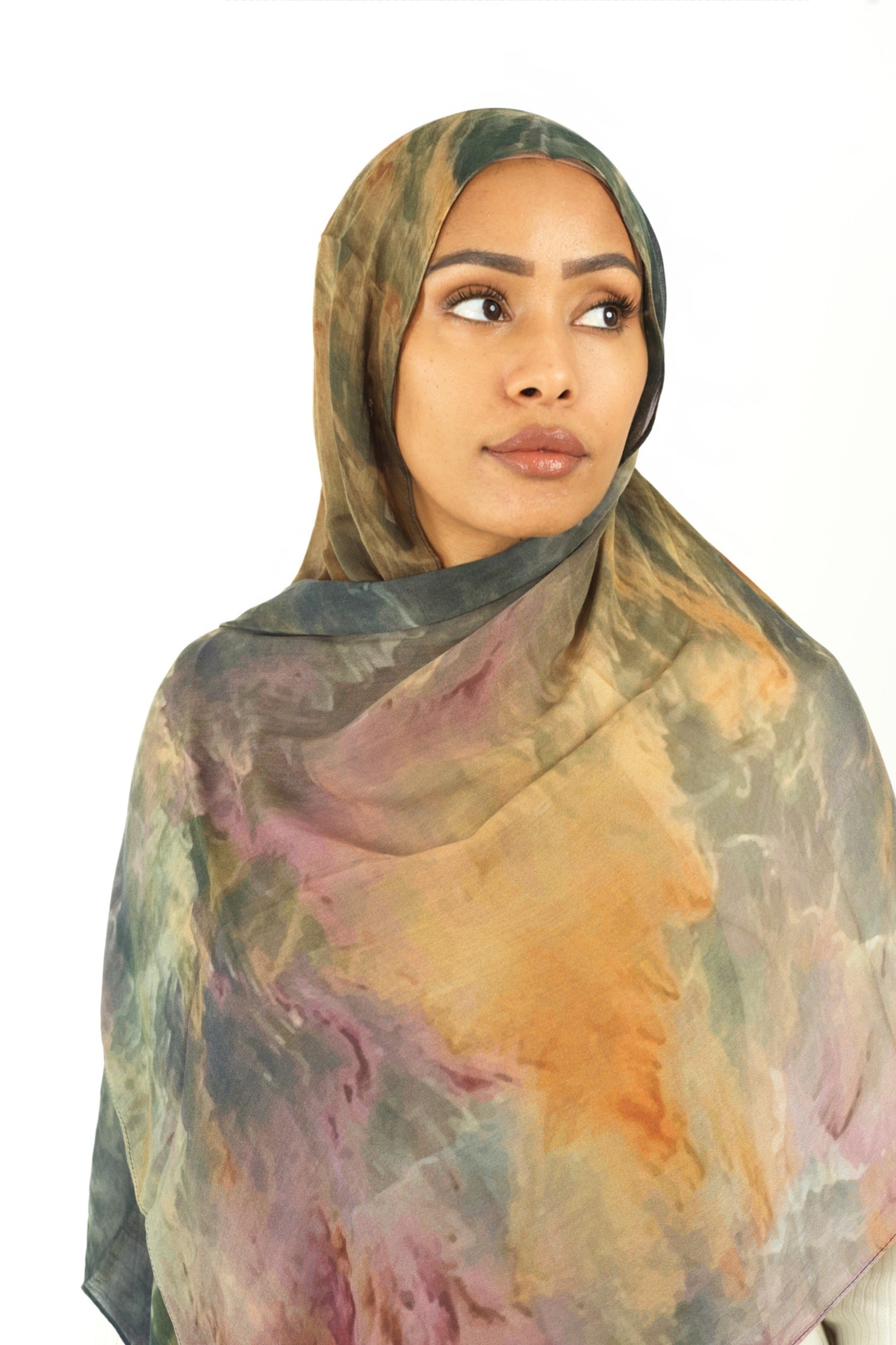 Volcano wave art modal print hijab Kabayare