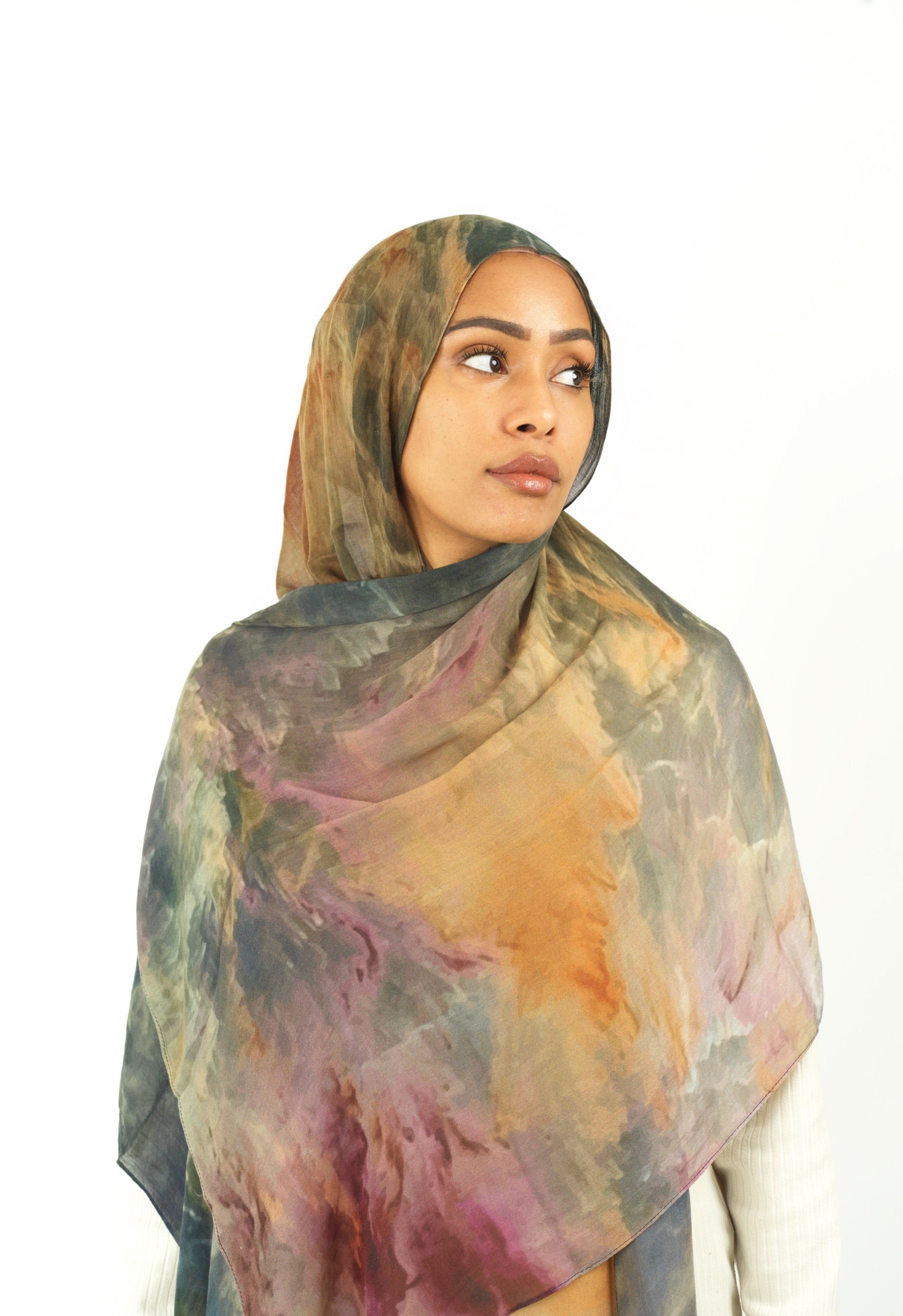 Volcano wave art modal print hijab Kabayare