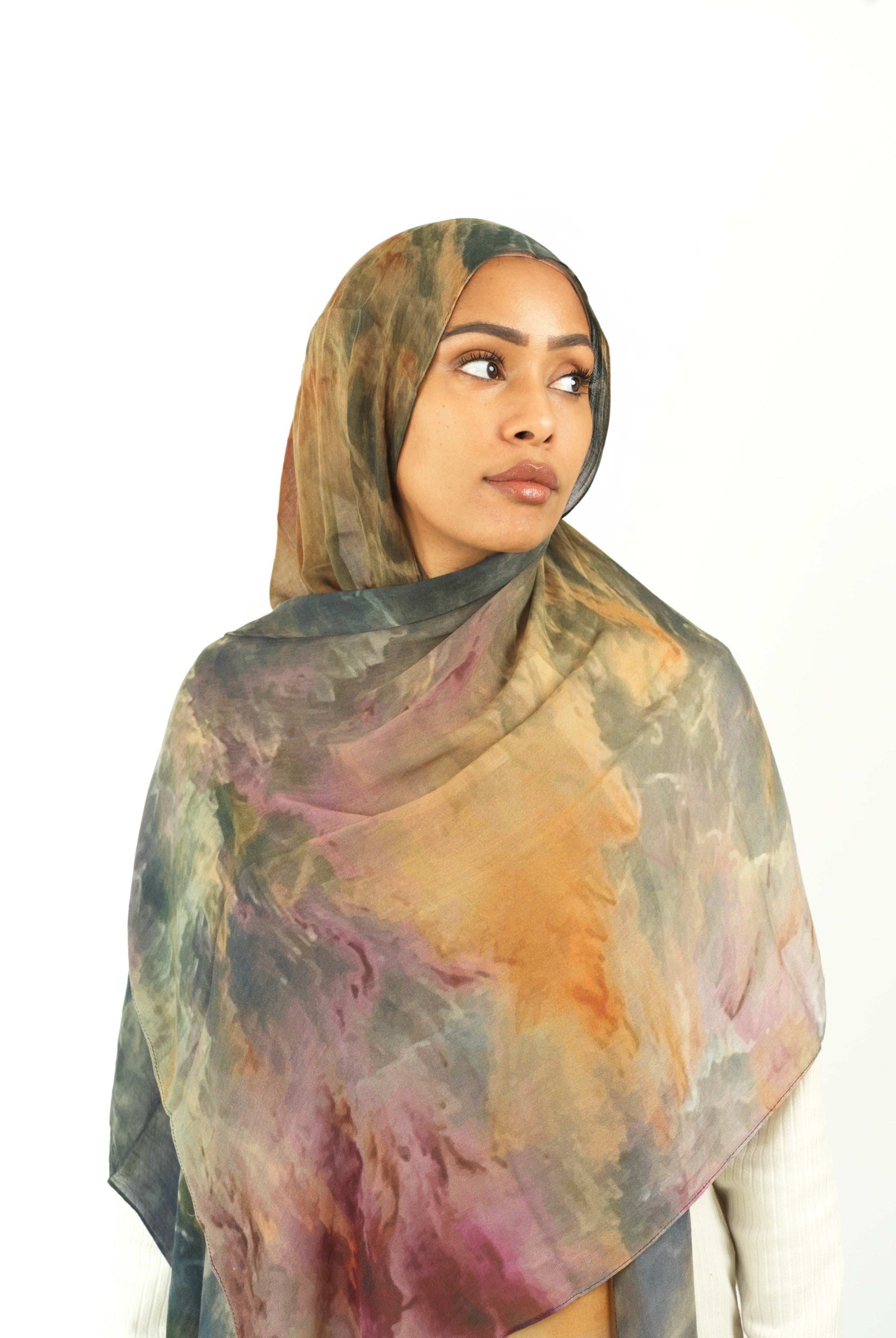 Volcano wave art modal print hijab Kabayare