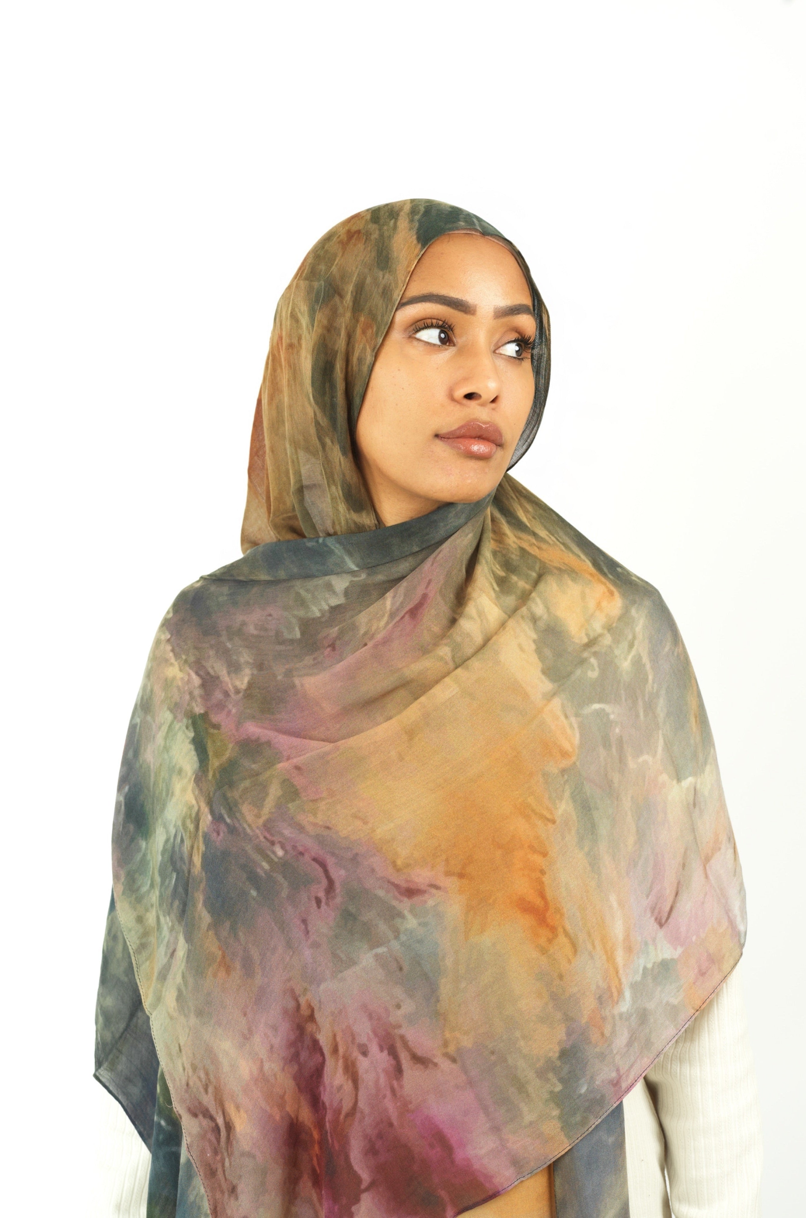 Volcano wave art modal print hijab Kabayare