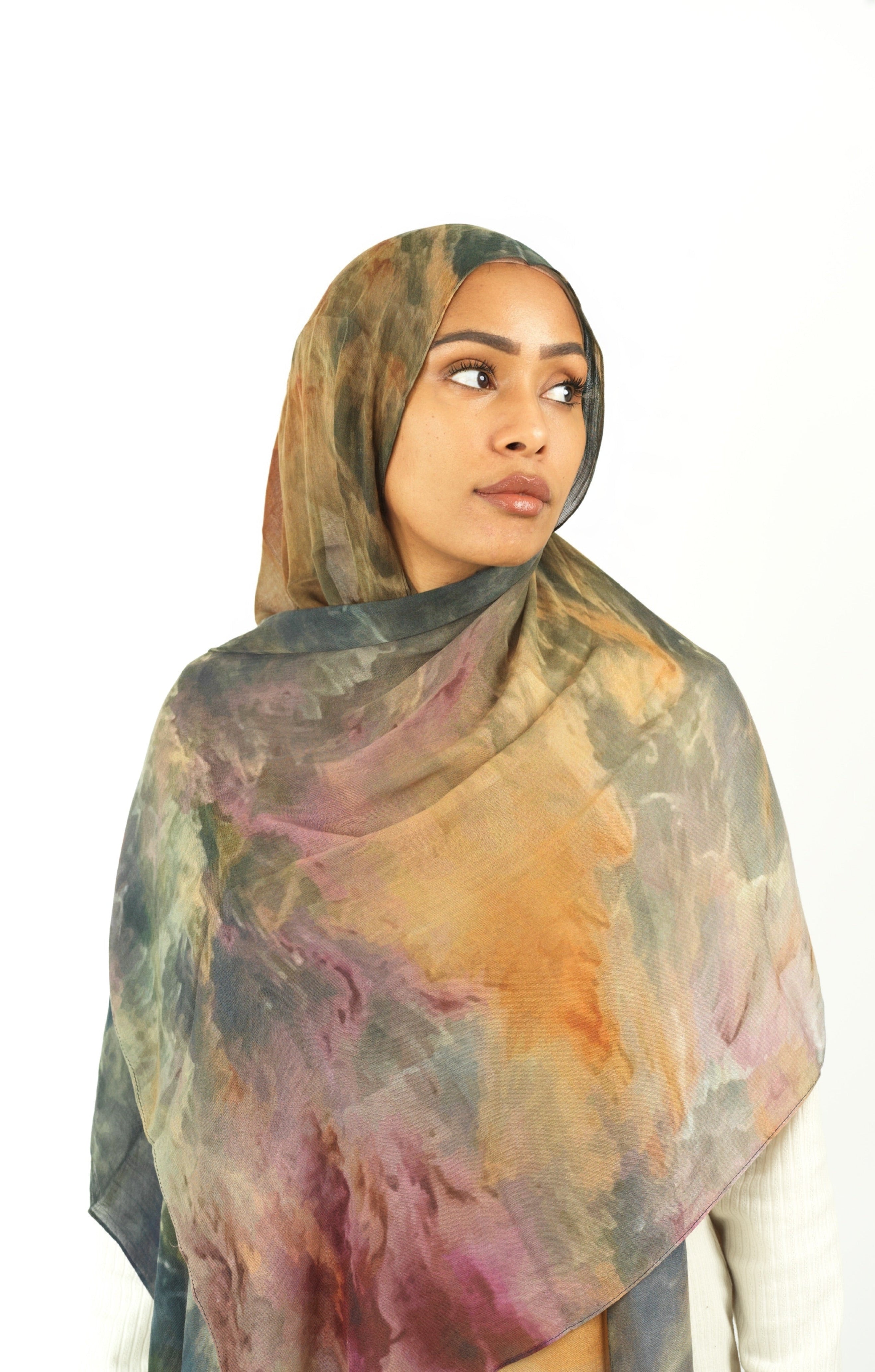 Volcano wave art modal print hijab Kabayare