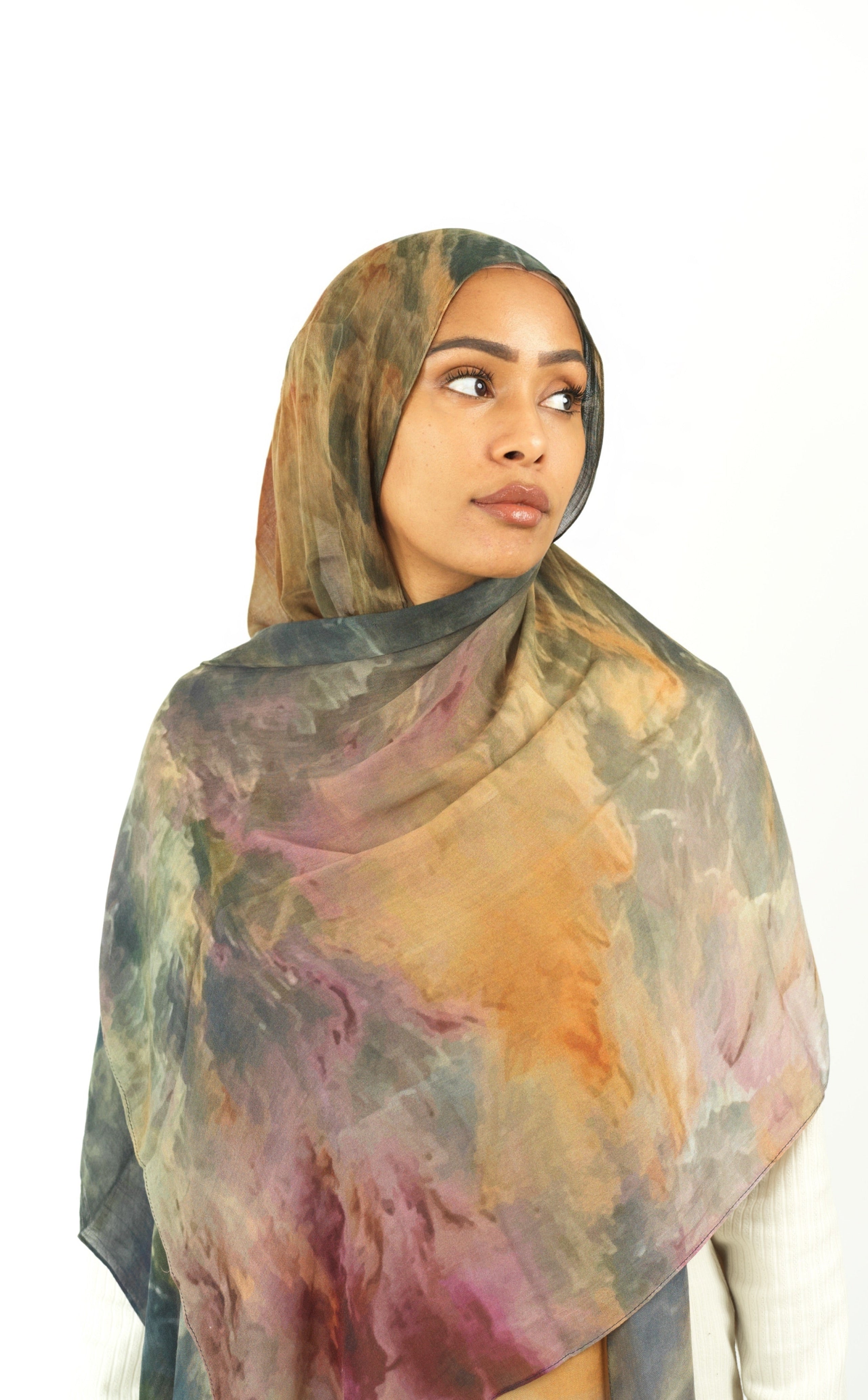 Volcano wave art modal print hijab Kabayare