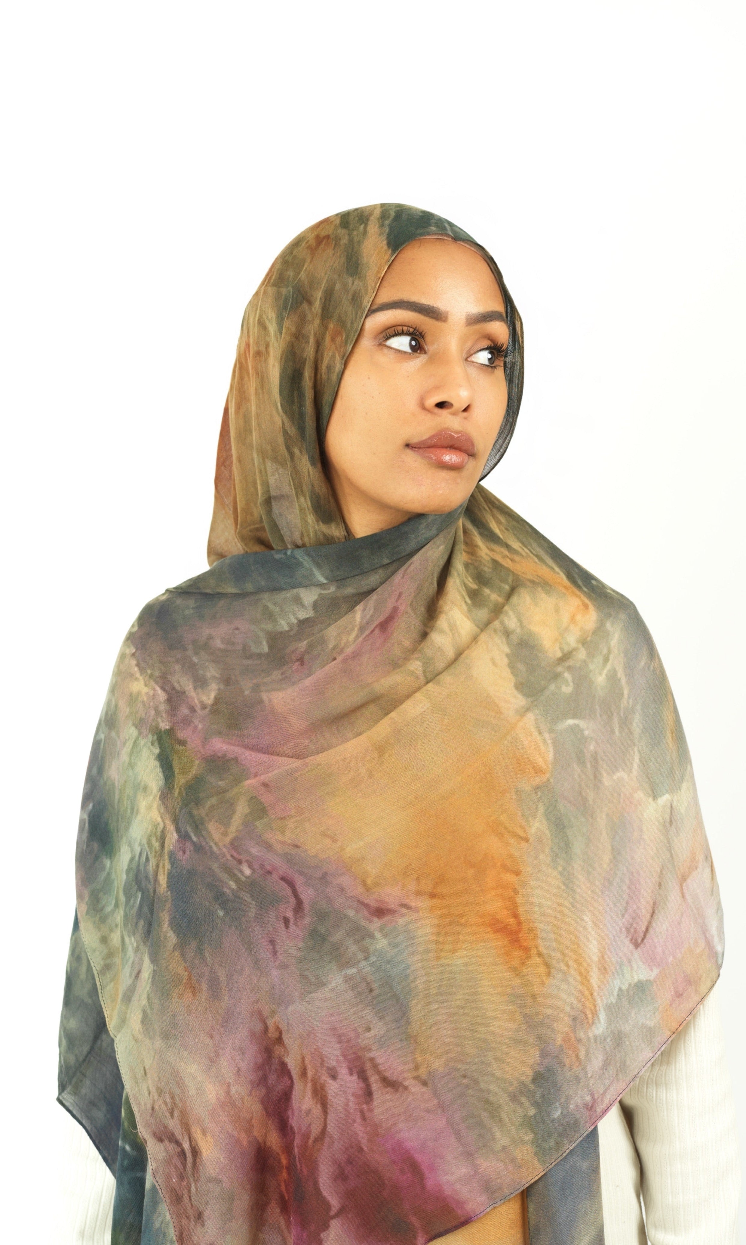 Volcano wave art modal print hijab Kabayare