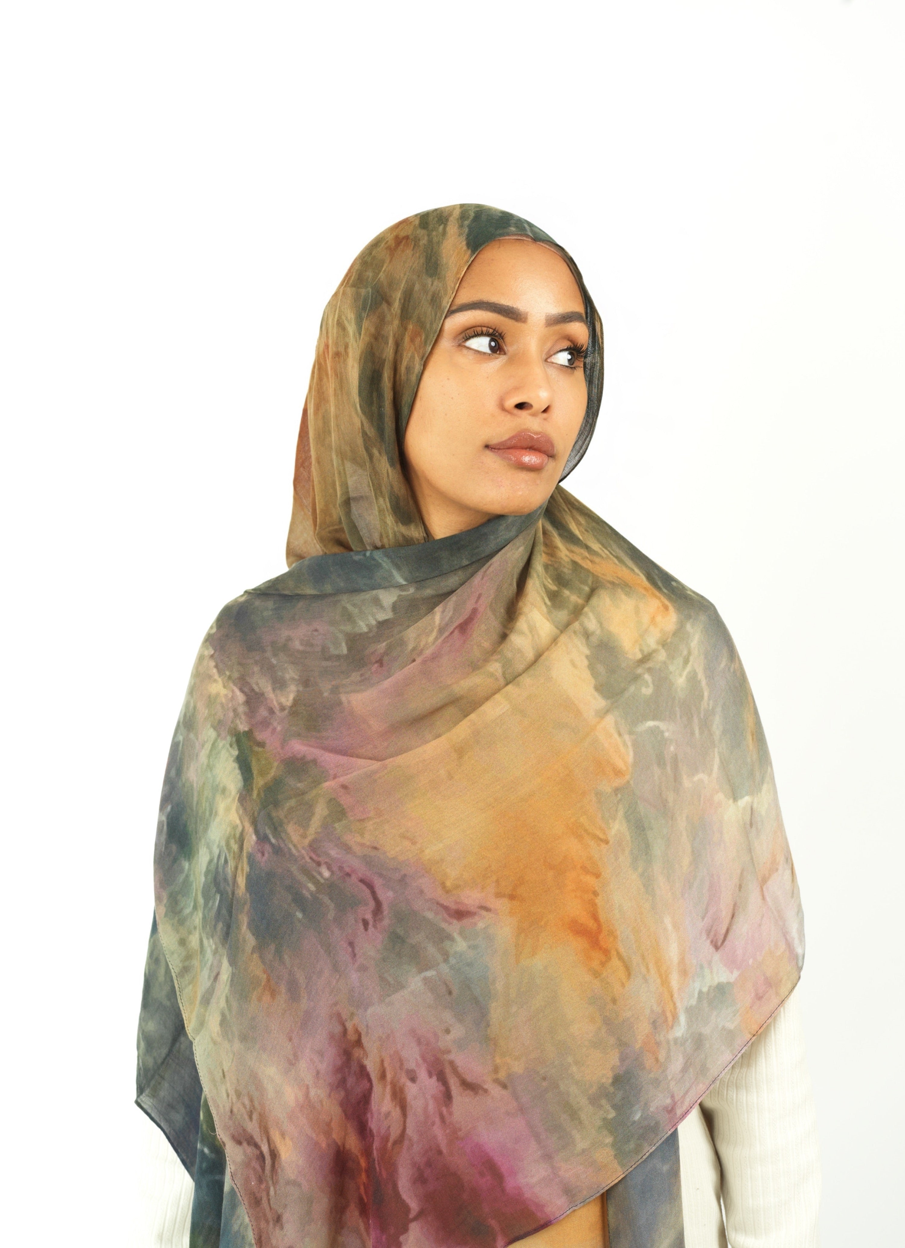 Volcano wave art modal print hijab Kabayare