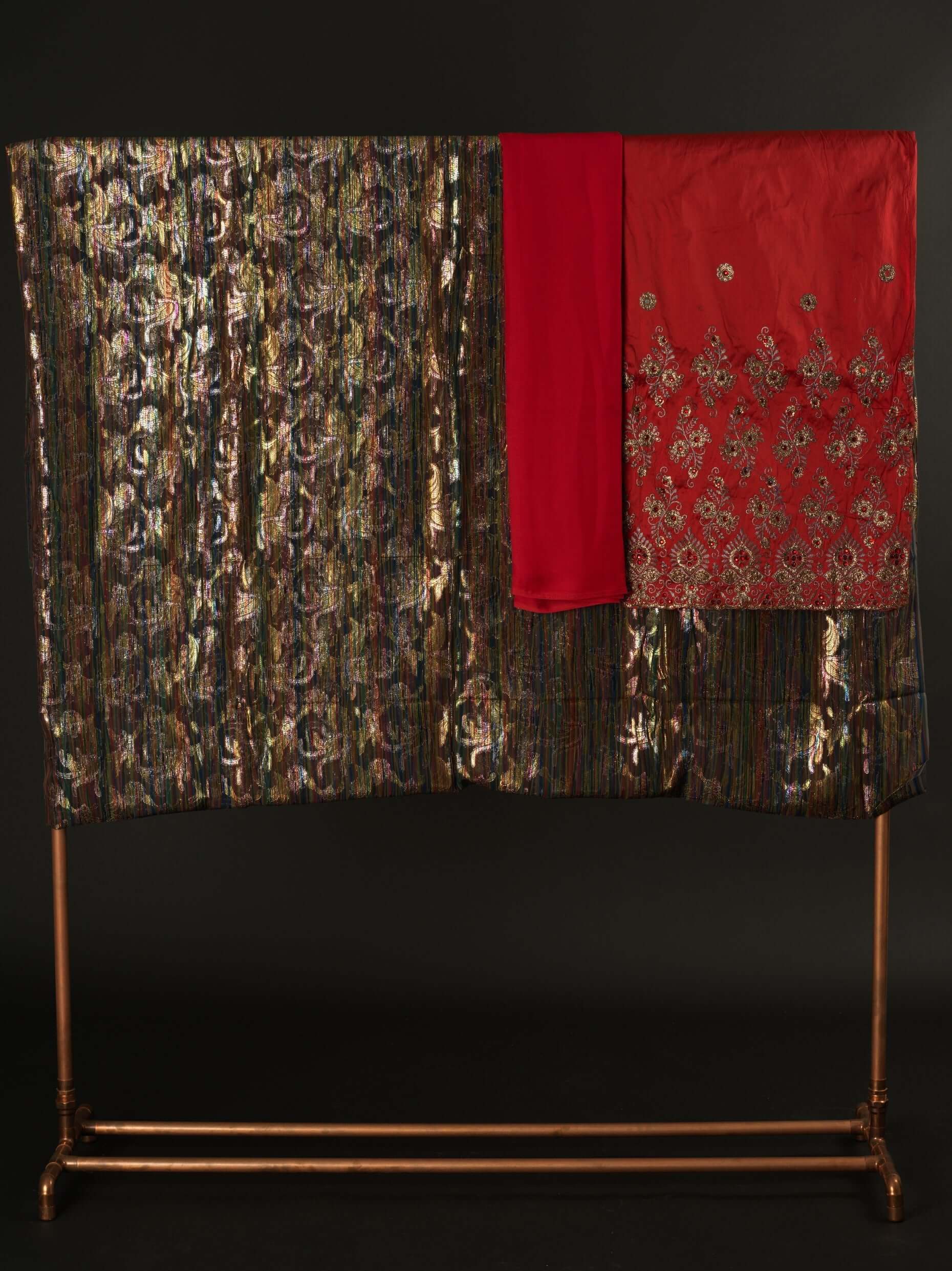 Black and red garden Flower Dirac set KF
