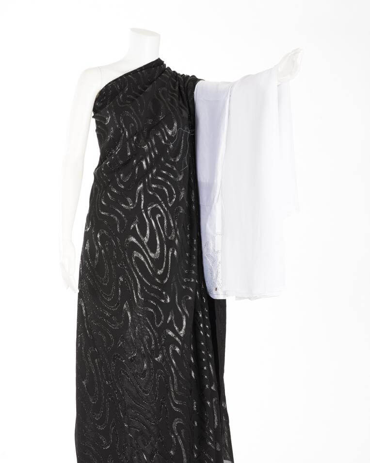 Black and white Maze Dirac Kabayare