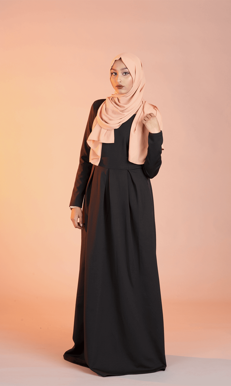 Black FLARE PLEATS DRESS Kabayare