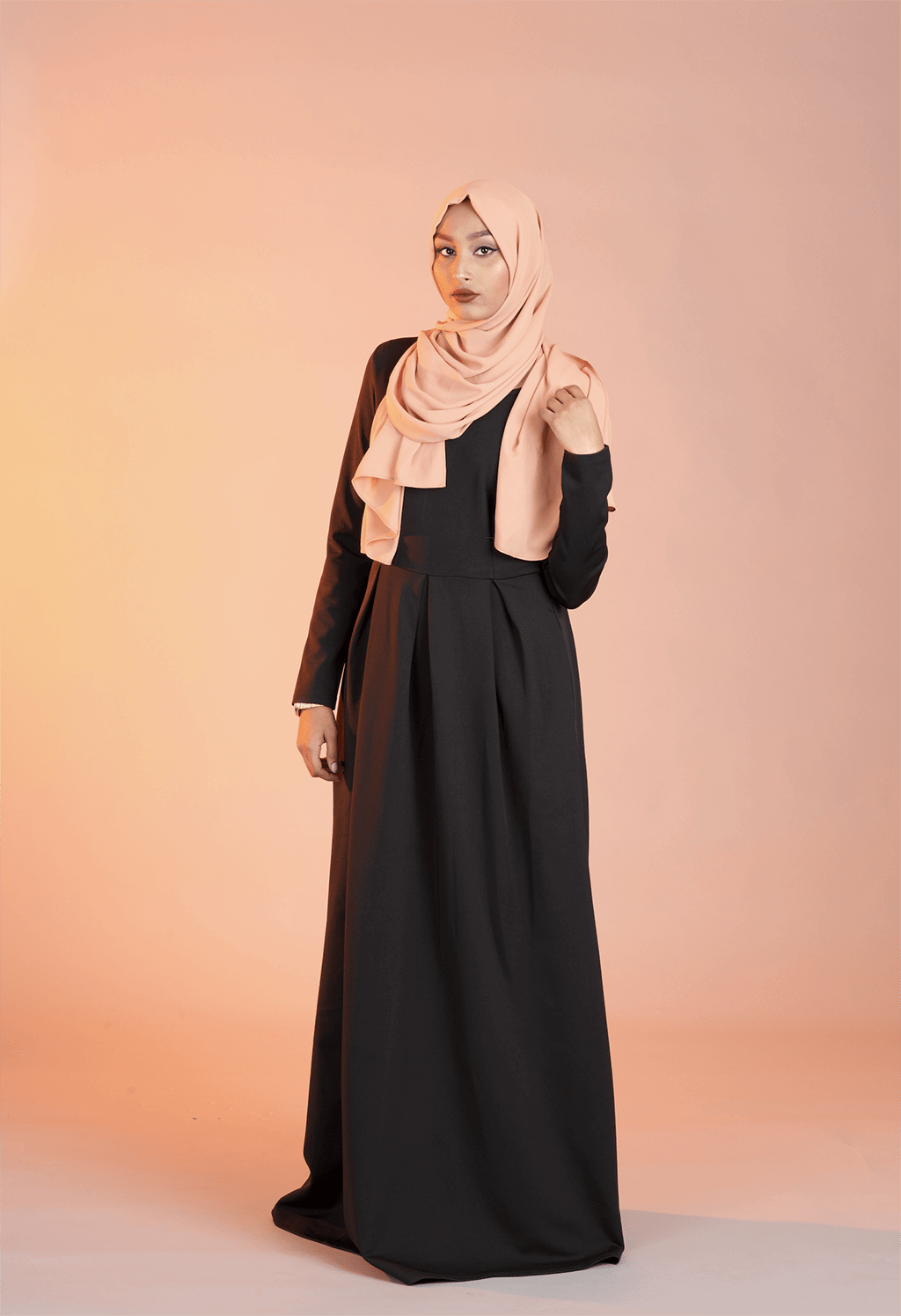 Black FLARE PLEATS DRESS Kabayare