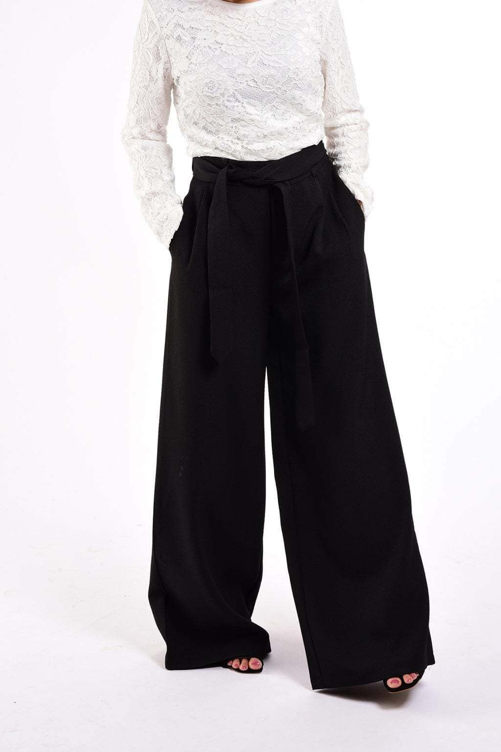 Black modest trousers Kabayare