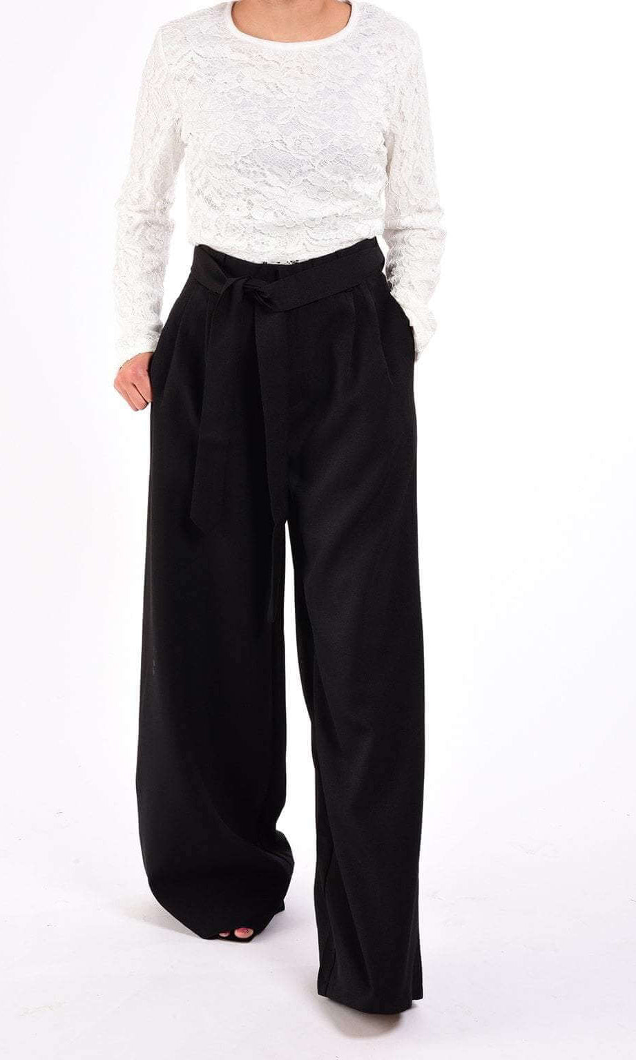 Black modest trousers Kabayare