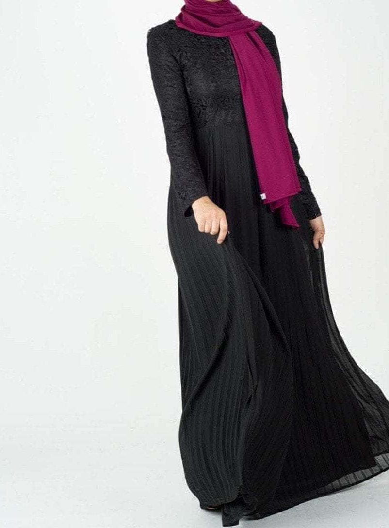 Black Naveera Pleated Maxi Dress Kabayare