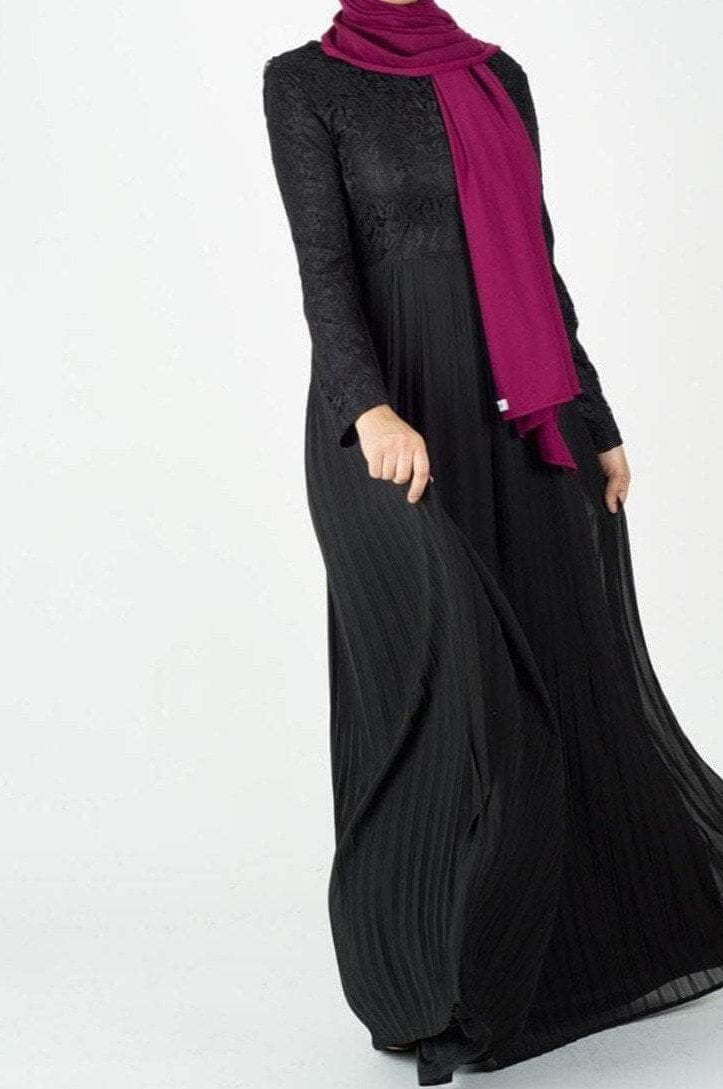 Black Naveera Pleated Maxi Dress Kabayare