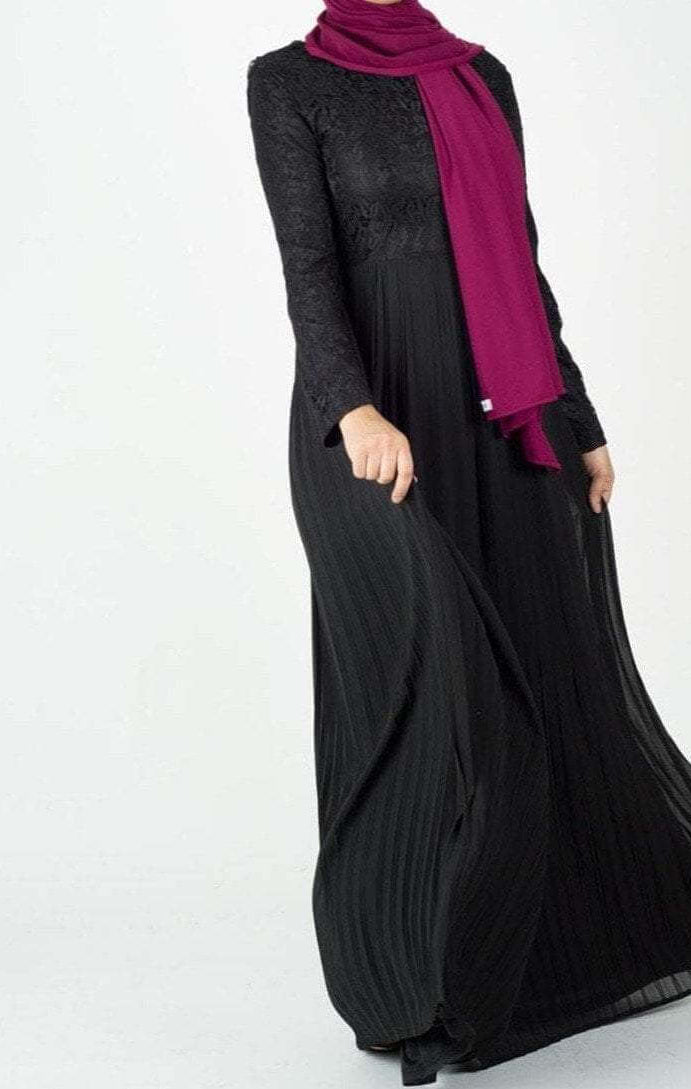 Black Naveera Pleated Maxi Dress Kabayare
