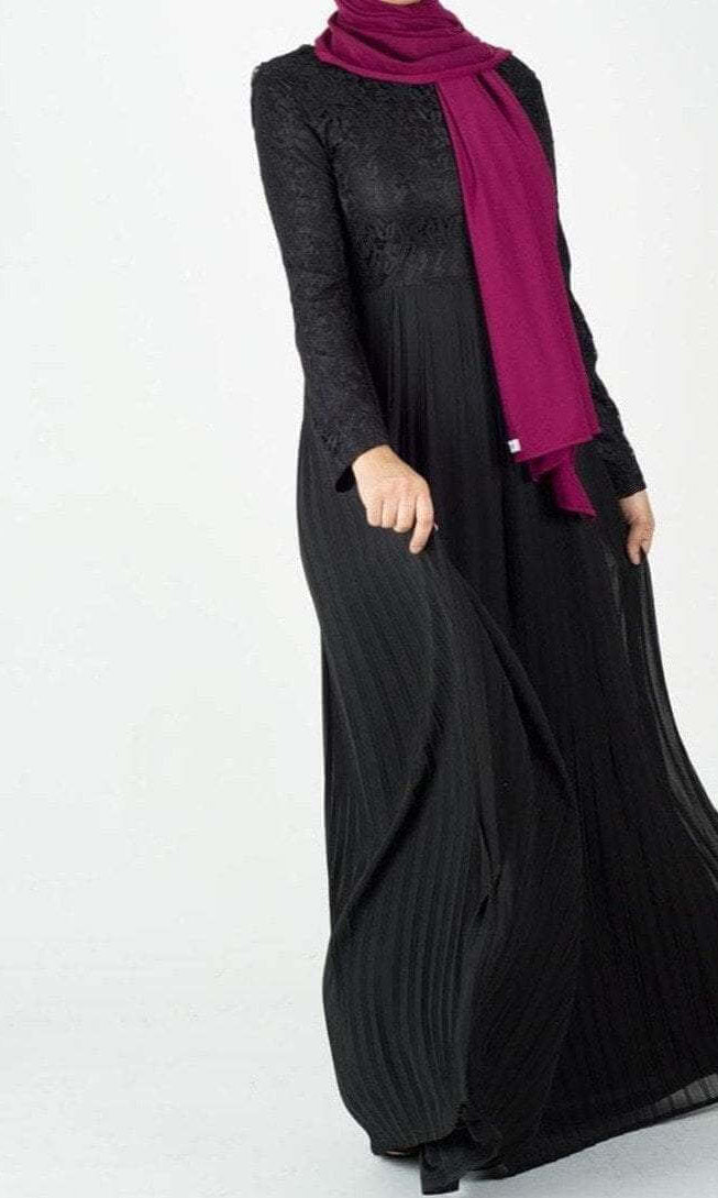 Black Naveera Pleated Maxi Dress Kabayare
